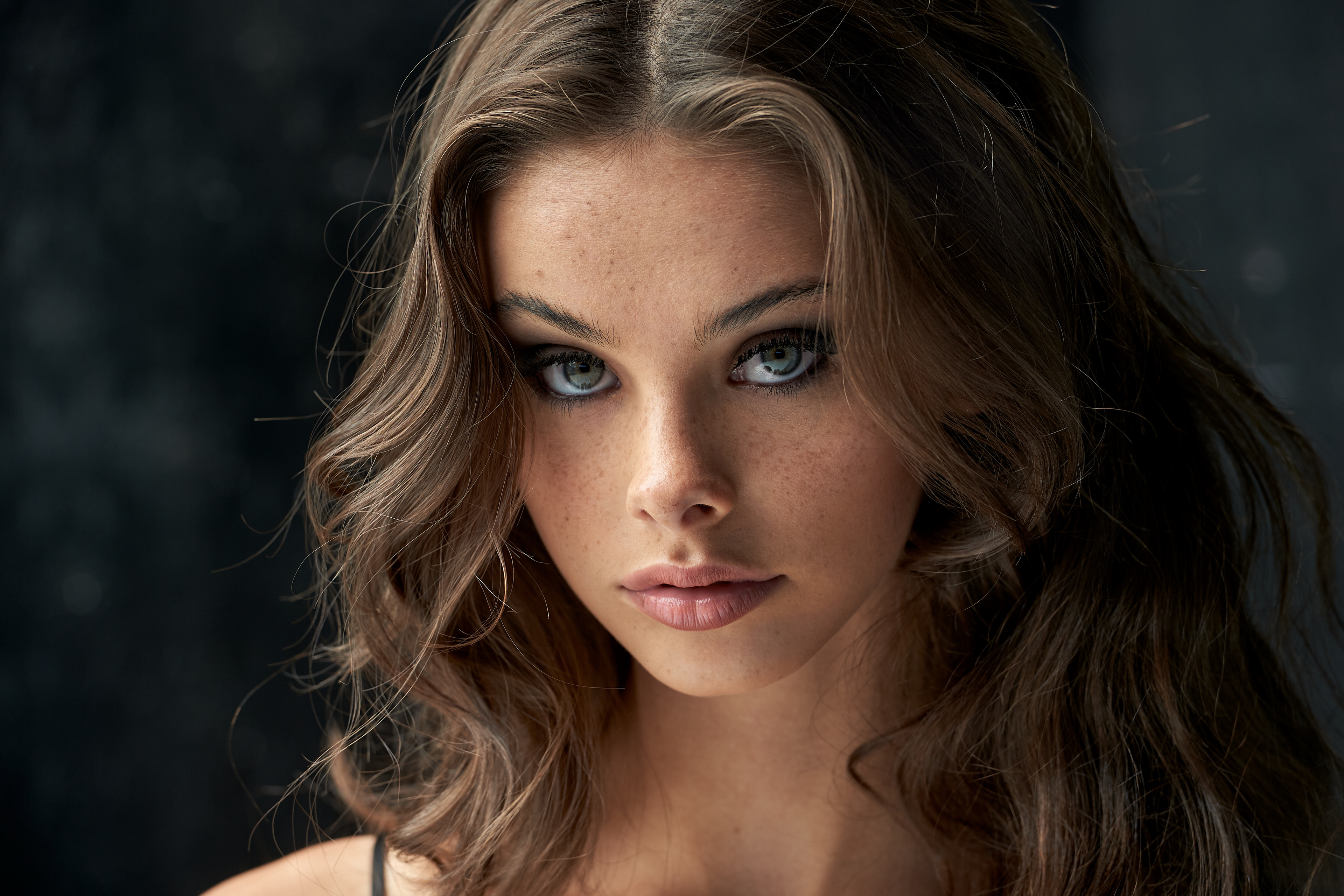 People 3840x2560 Meika Woollard model women makeup face portrait dark background freckles closeup