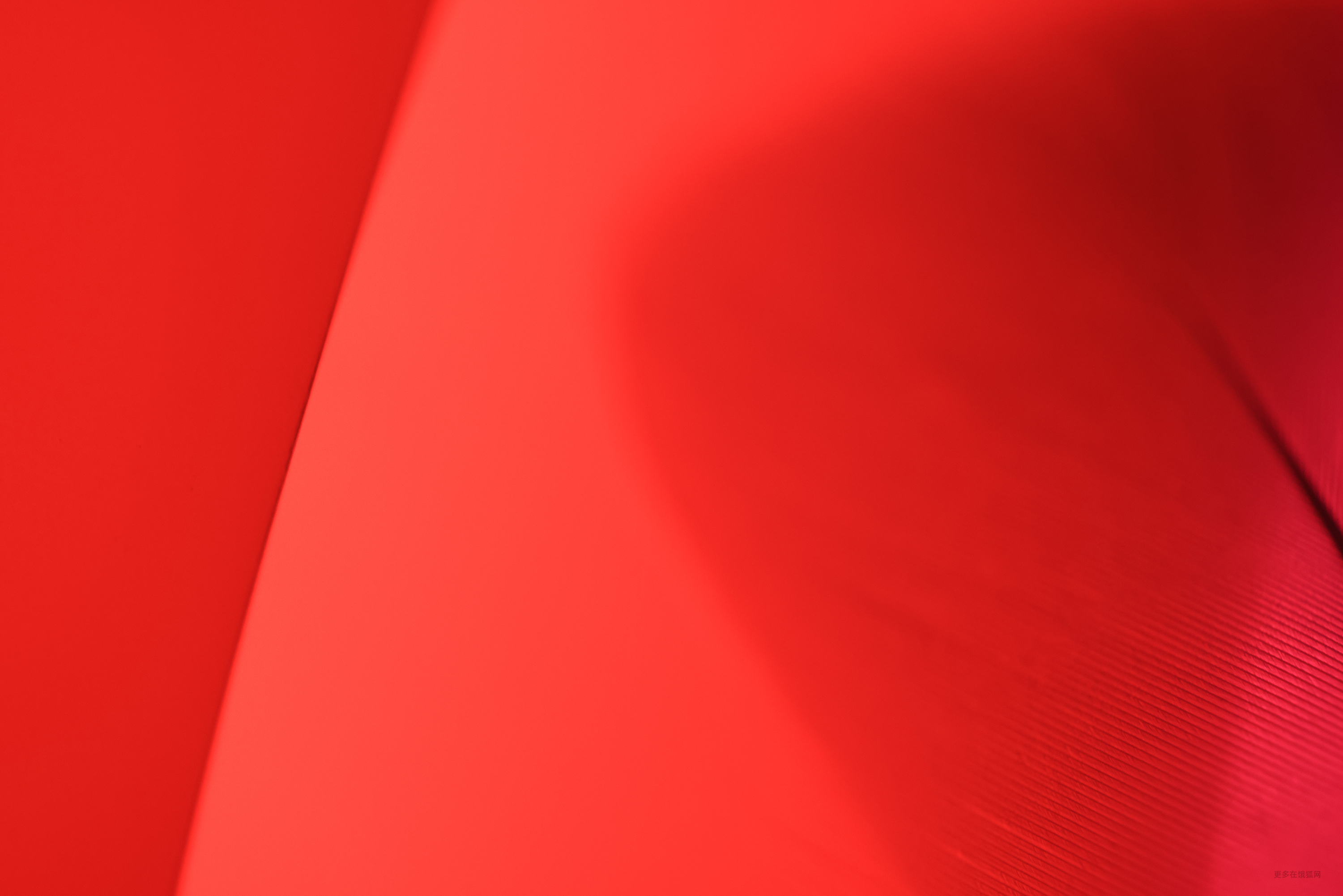 General 3001x2002 red background abstract feathers minimalism