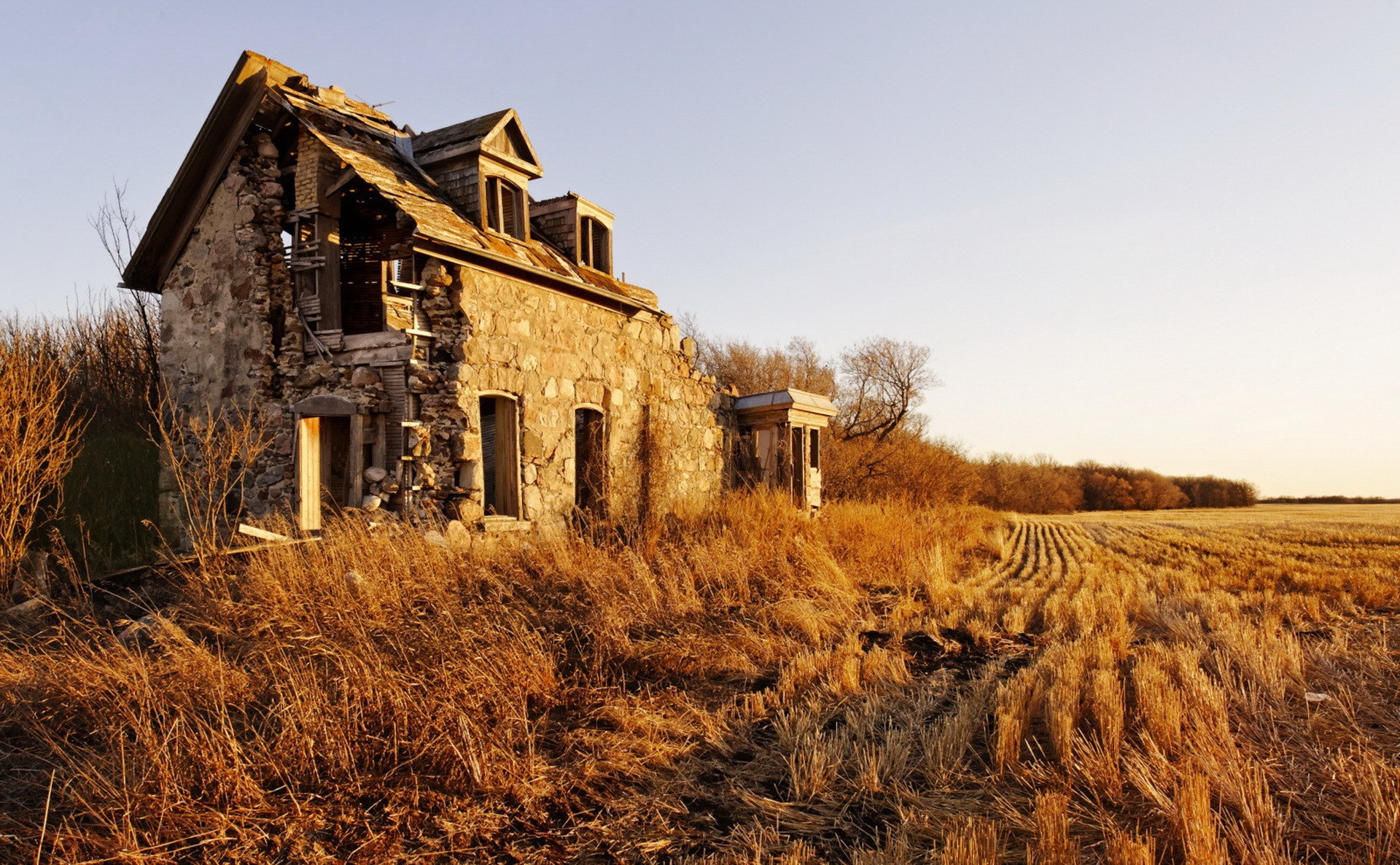 General 1920x1186 old landscape ruins house building abandoned field
