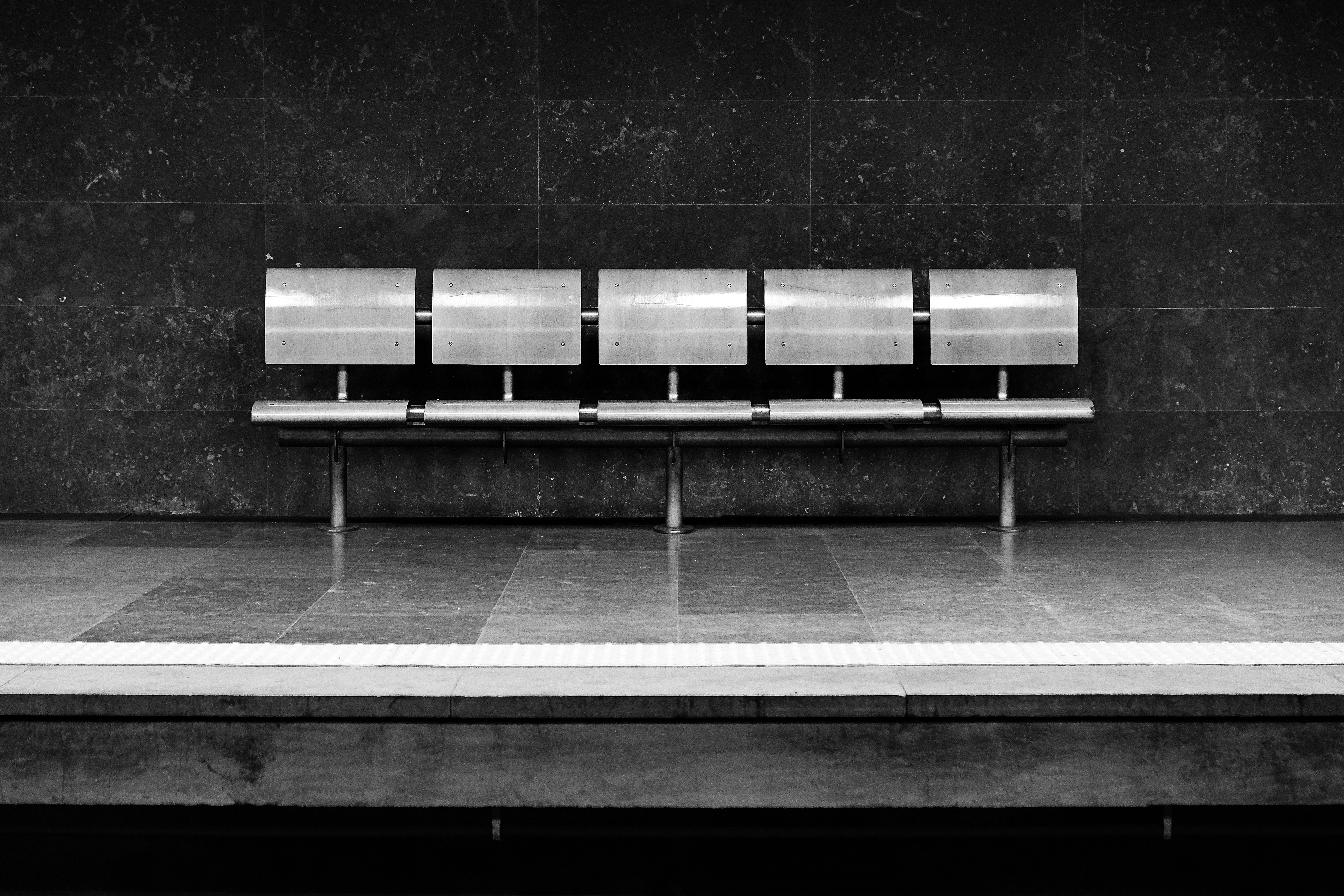 General 6000x4000 photography bench monochrome urban symmetry subway