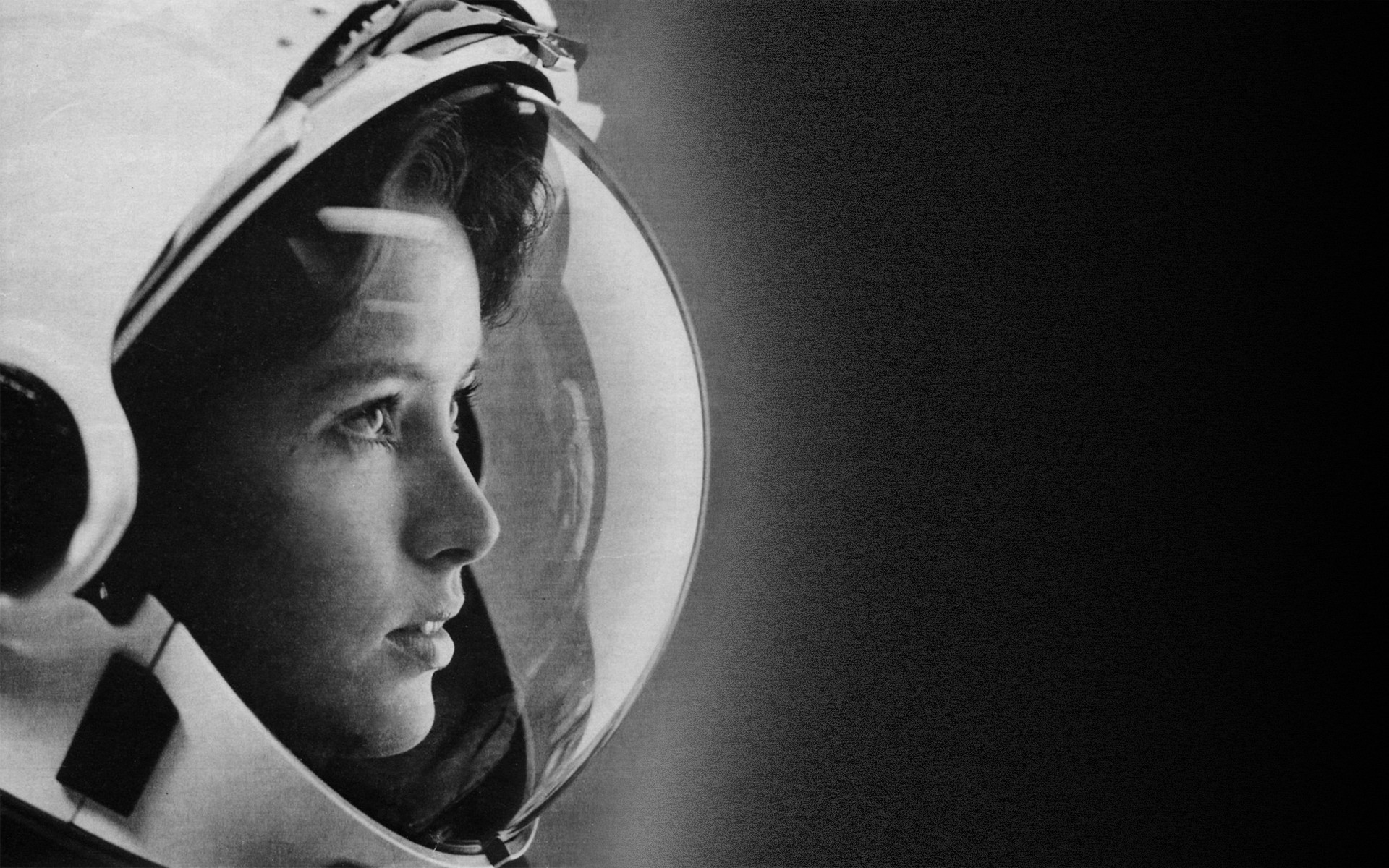 People 1920x1200 women astronaut spacesuit monochrome Anna Lee Fisher