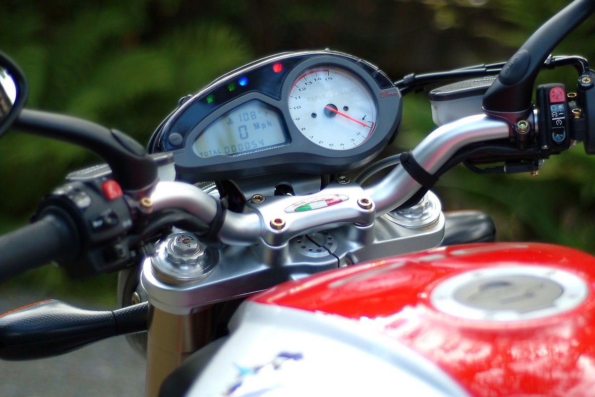 General 1200x800 motorcycle MV agusta vehicle speedometer closeup numbers Italian motorcycles