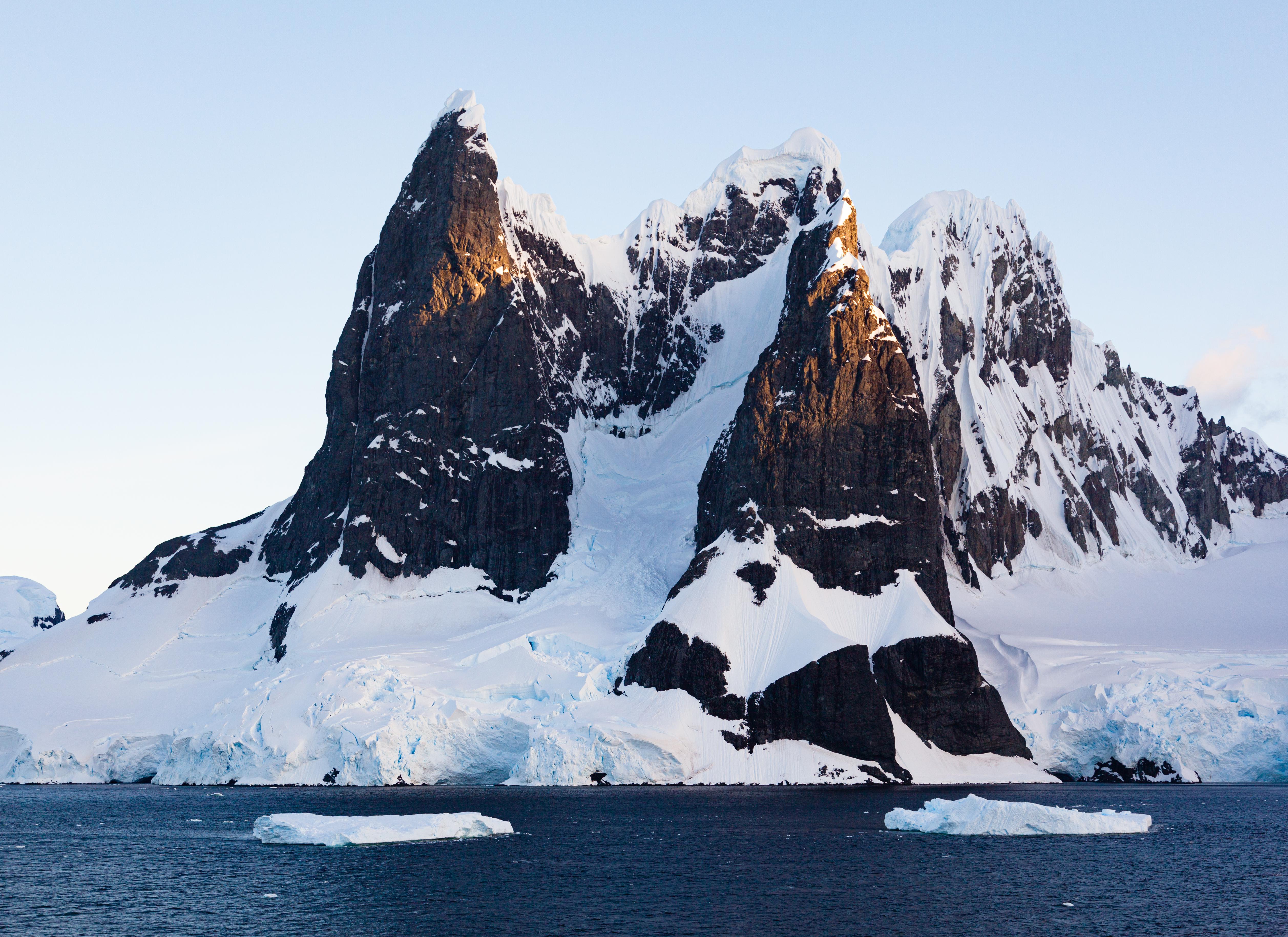 General 5029x3660 antarctic snow winter landscape sea ocean view nature ice iceberg water mountains