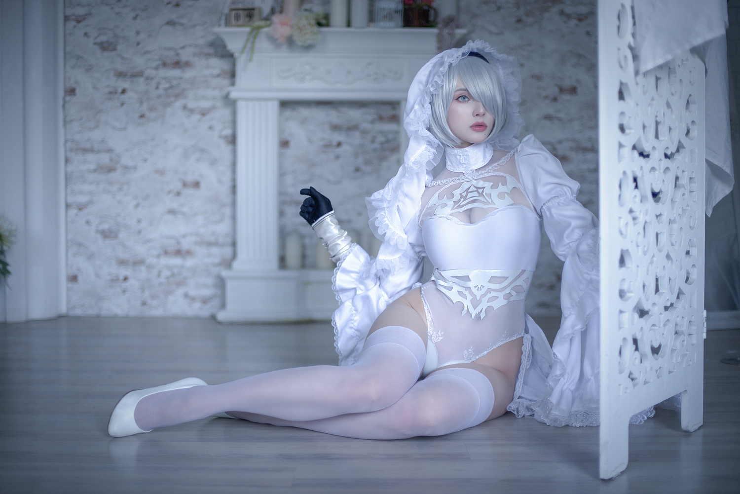 People 1500x1001 women model indoors women indoors cosplay video games video game characters video game girls Nier: Automata Sai Westwood 2B (Nier: Automata) white clothing short hair silver hair thigh-highs hair over one eye Ukrainian women white stockings