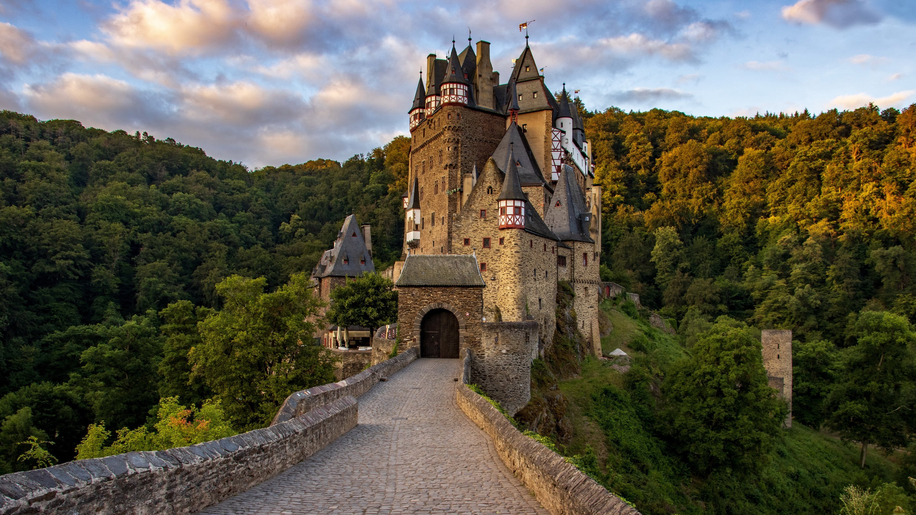 General 3840x2160 castle building greenery Eltz Castle architecture trees clouds path Germany sky