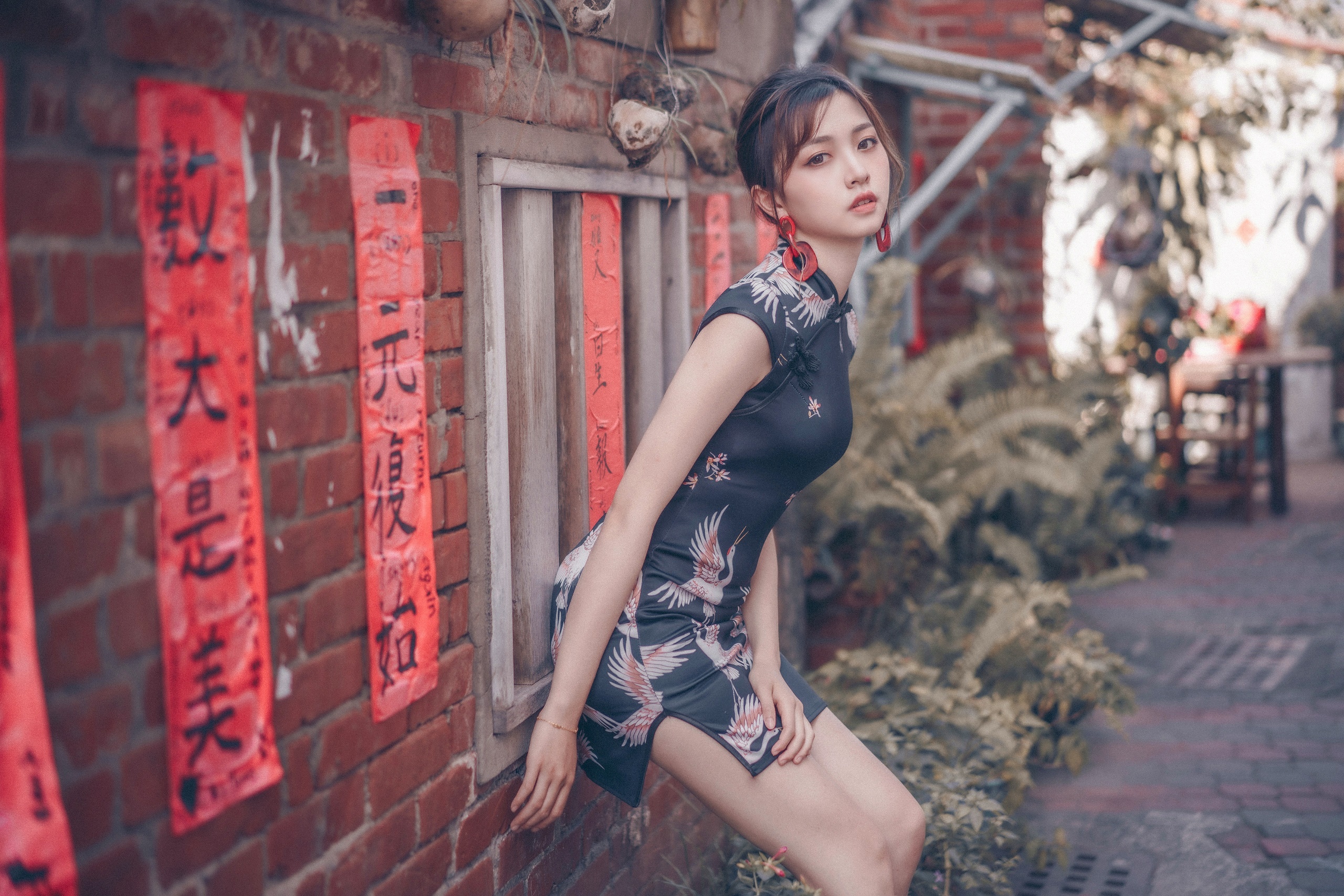 People 2560x1707 urban Asia Asian model women outdoors women cheongsam Chinese dress Chinese legs hanfu