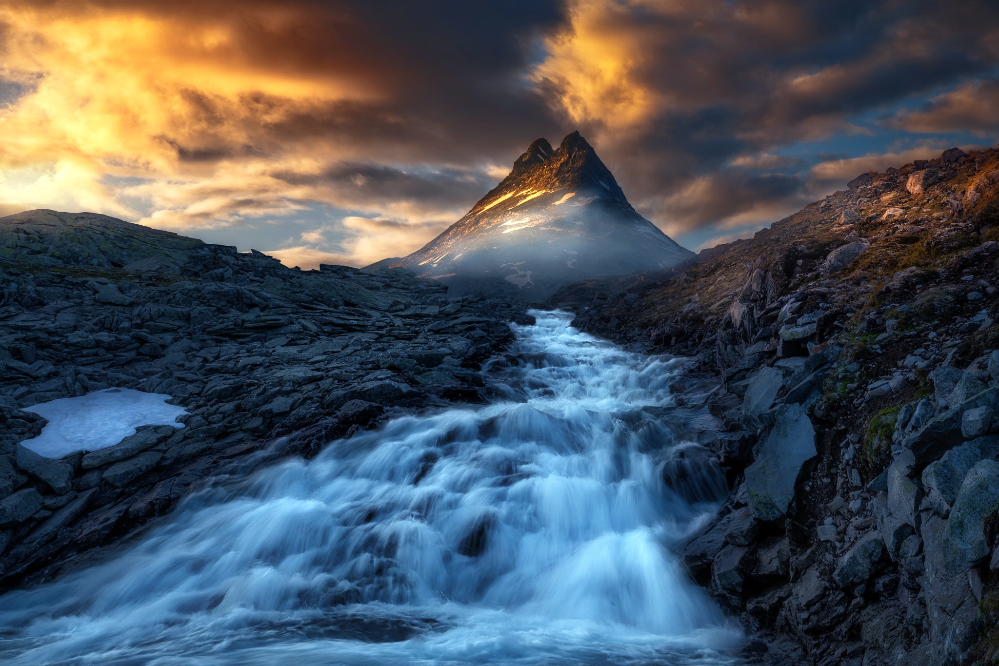 General 2048x1366 mountains Norway water nature sky