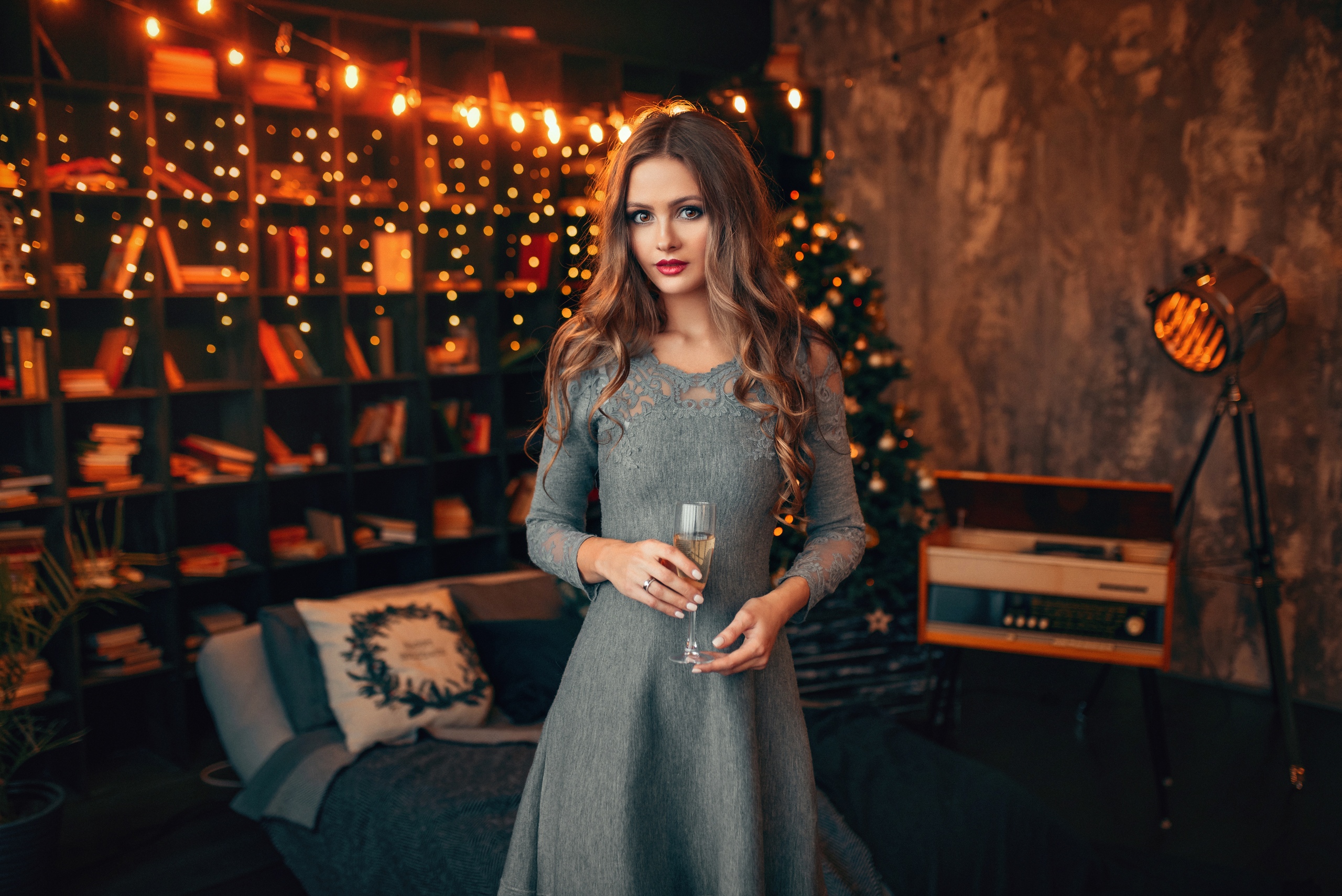 People 2560x1709 women dress drinking glass bed painted nails red lipstick Christmas tree Christmas gray dress in bedroom long hair women indoors closed mouth classy glass of wine
