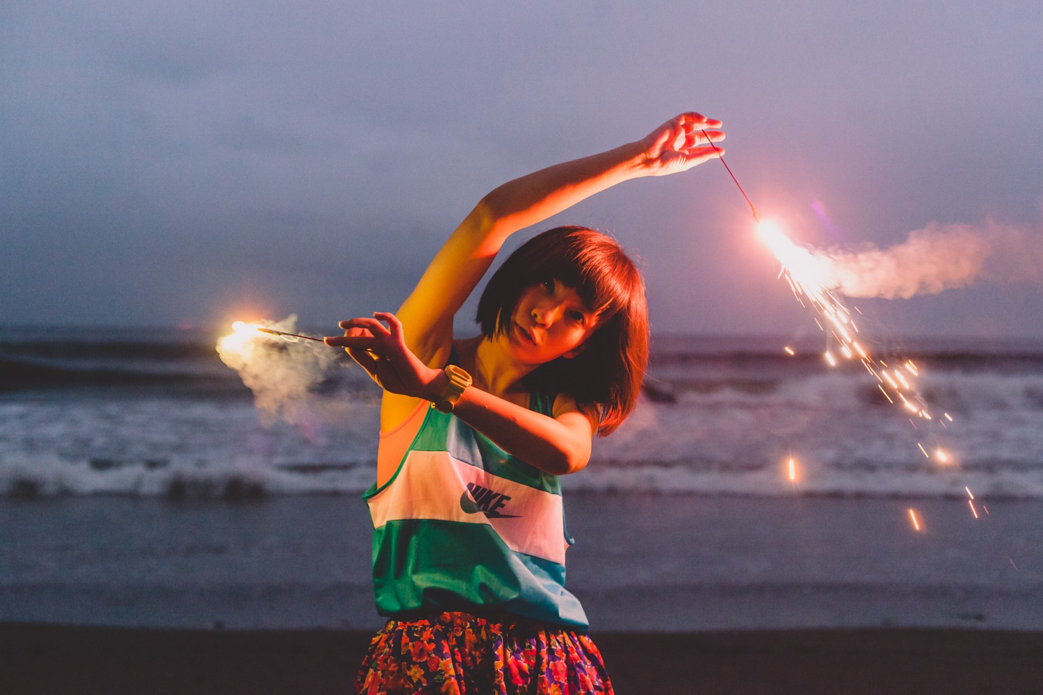 People 1500x1000 Japanese women Akubi Hirasawa fireworks beach skirt women low tide Asian
