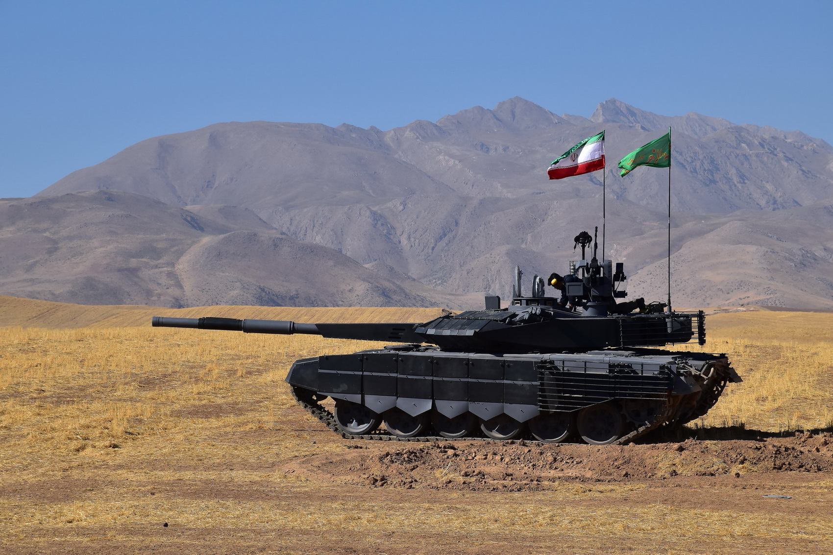 General 1700x1133 military Iranian Iran tank