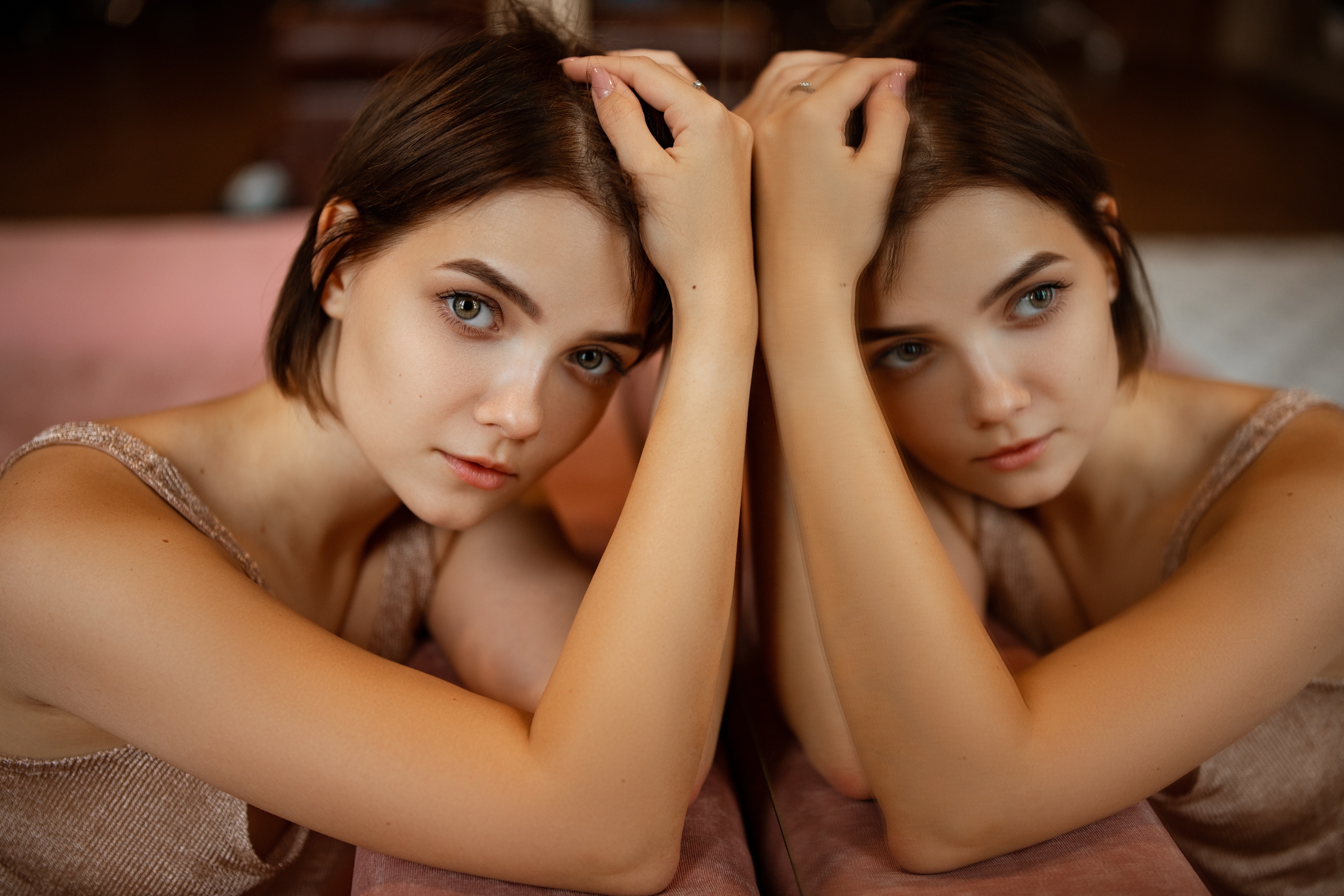 People 2560x1707 women portrait Victoria Sokolova face mirror reflection couch short hair closeup
