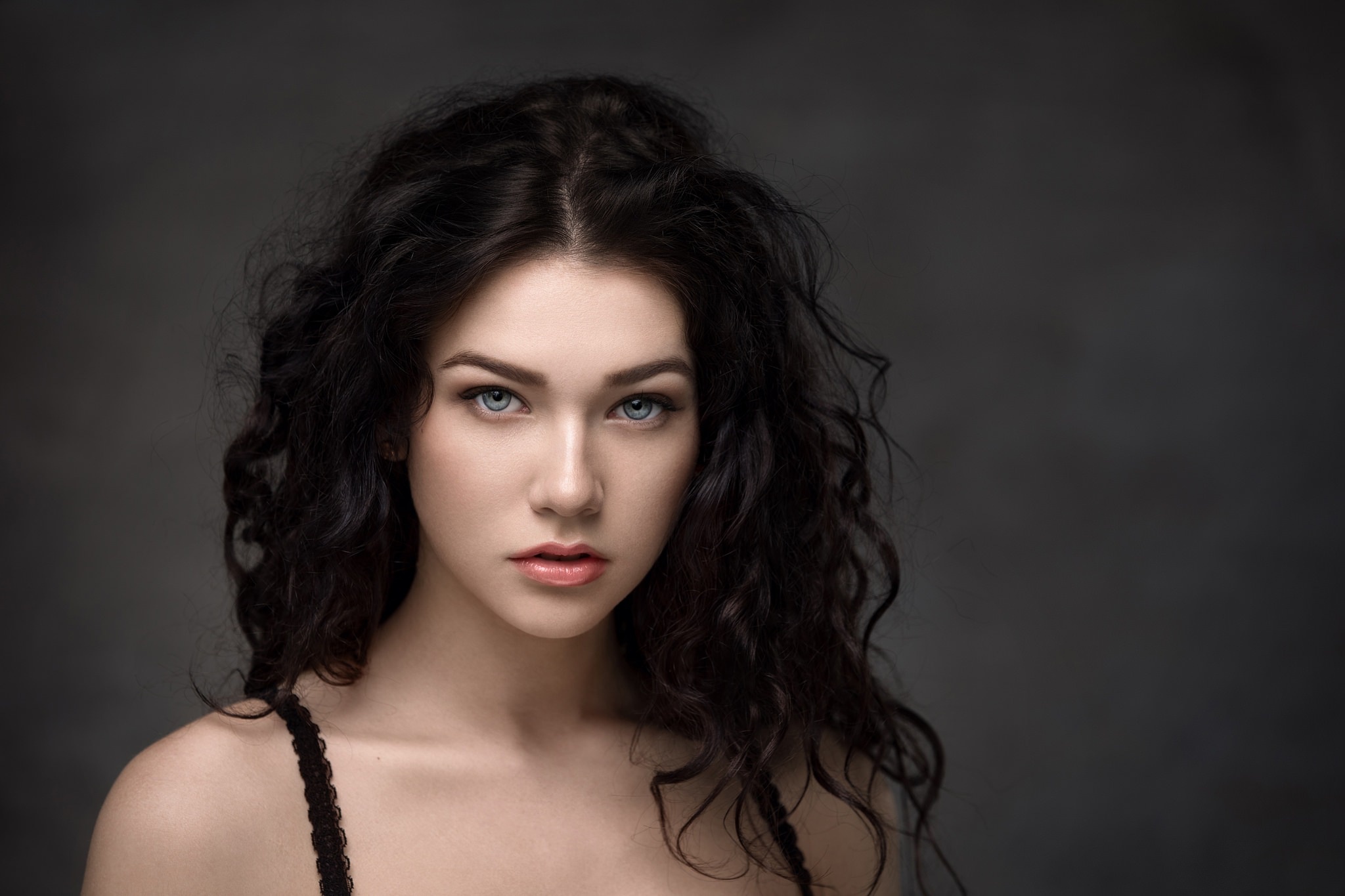 People 2048x1365 women model face red lipstick dark hair bra straps studio