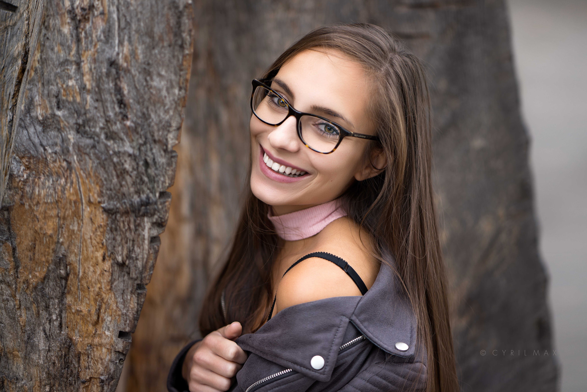 People 2048x1367 women smiling face portrait women with glasses Cyril Max closeup watermarked