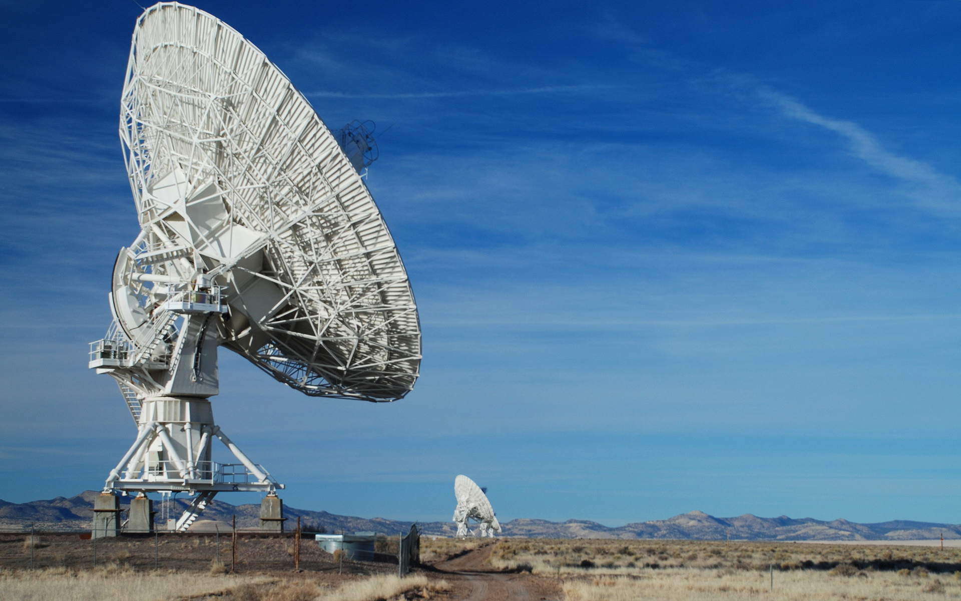 General 1920x1200 space radio telescope desert satellite dish