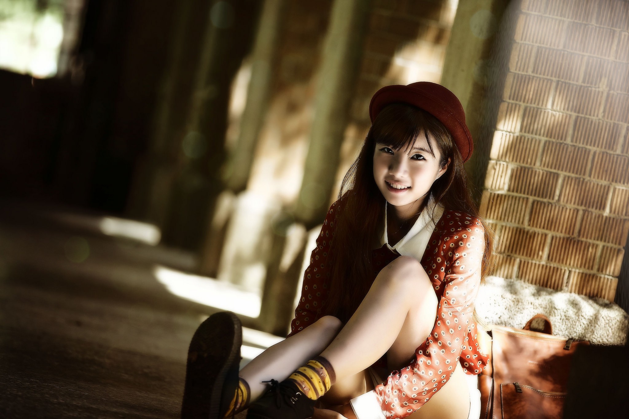 People 2048x1365 smiling hat model millinery long hair brunette sitting women Asian shoes legs women indoors indoors women with hats red clothing