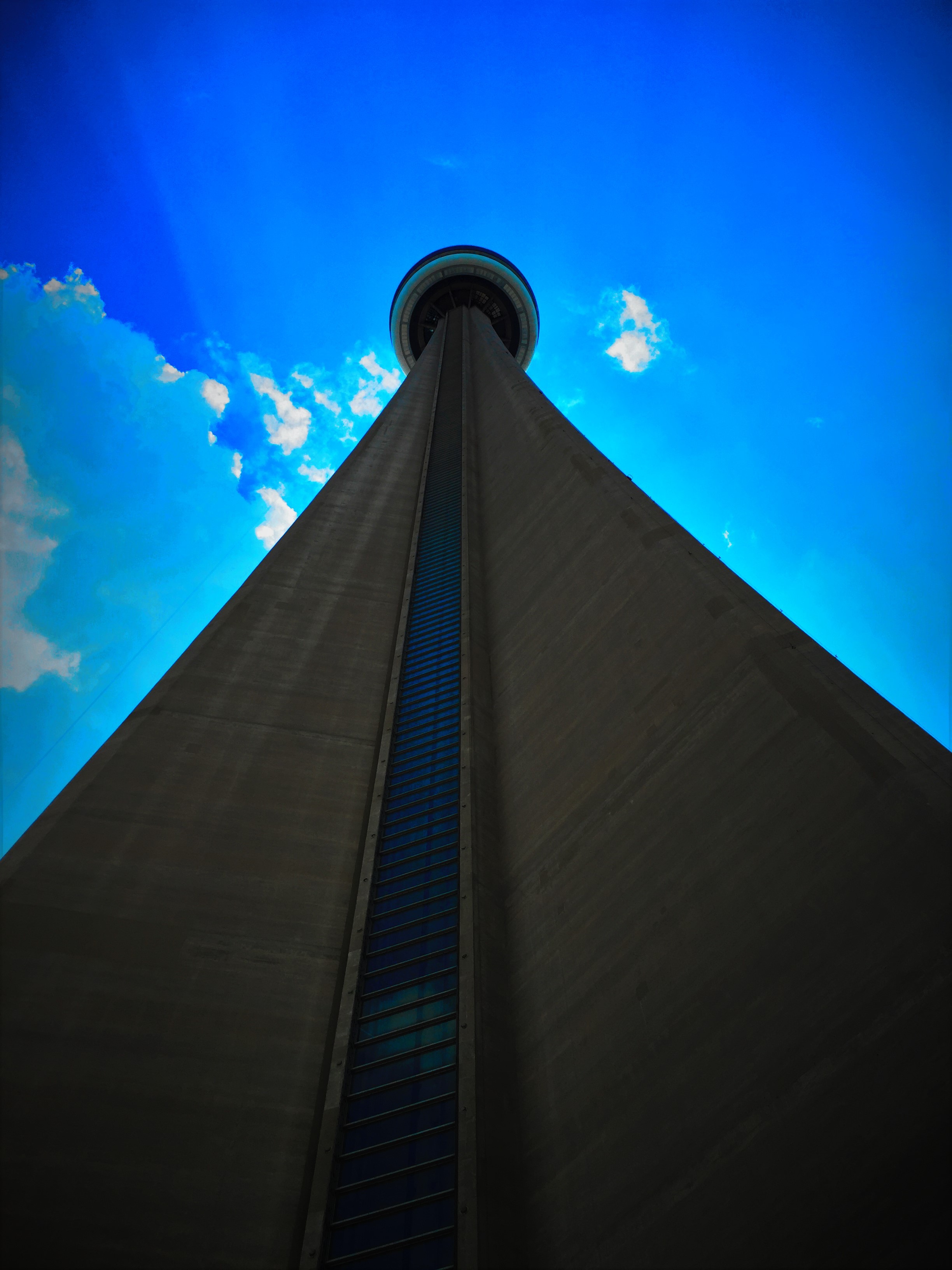 General 2448x3264 worm's eye view sky building bottom view tower low-angle