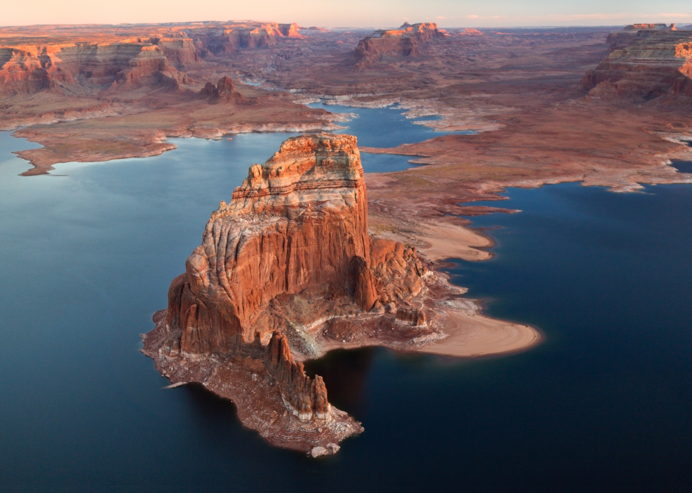 General 2297x1638 nature landscape lake sunset rocks erosion desert Arizona Utah USA rock formation
