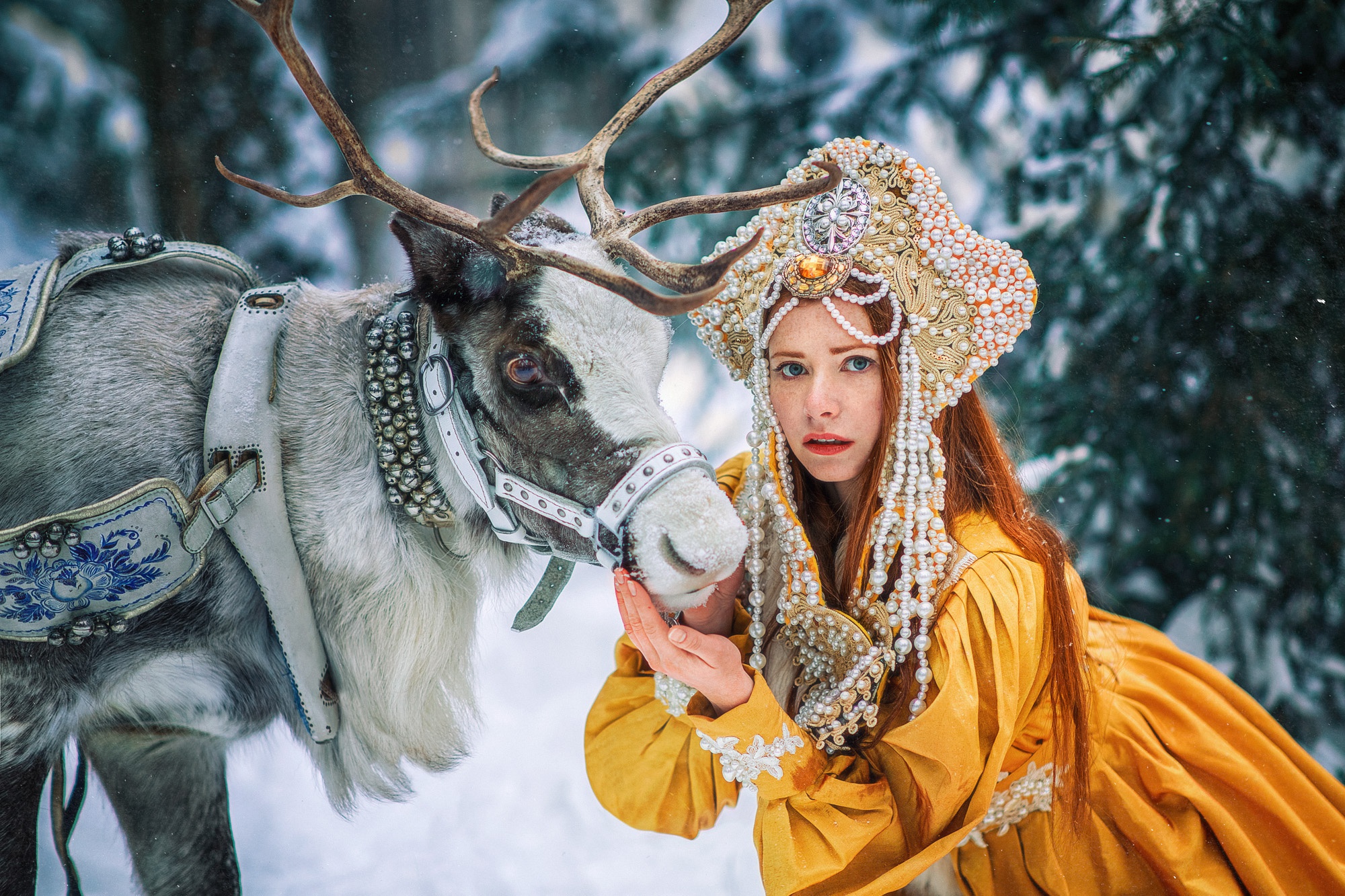 People 2000x1333 women model looking at viewer animals deer redhead fantasy girl women outdoors outdoors winter Anastasiya Savich