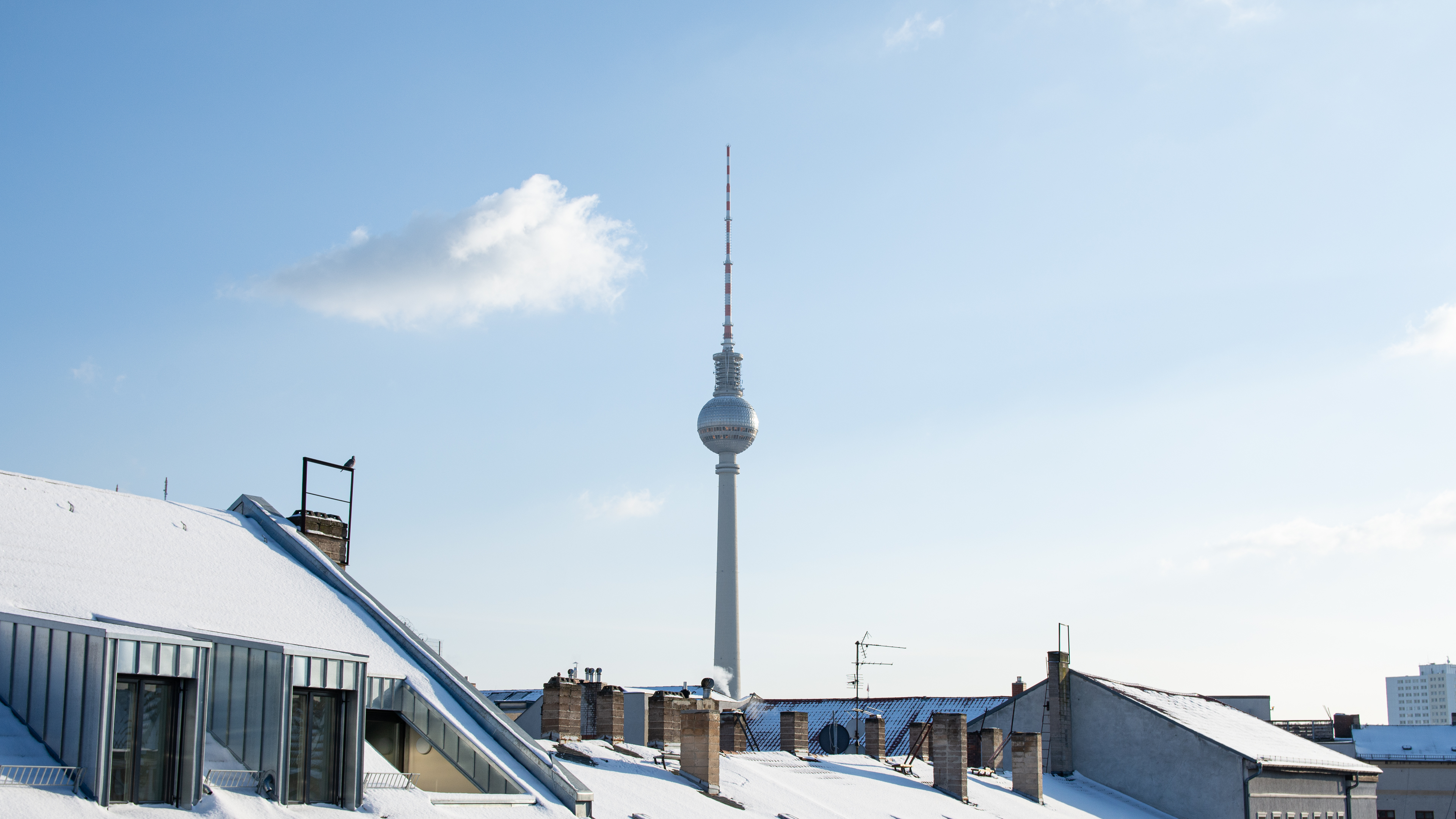 General 3840x2160 city Berlin snow clear sky monuments tower rooftops radio tower