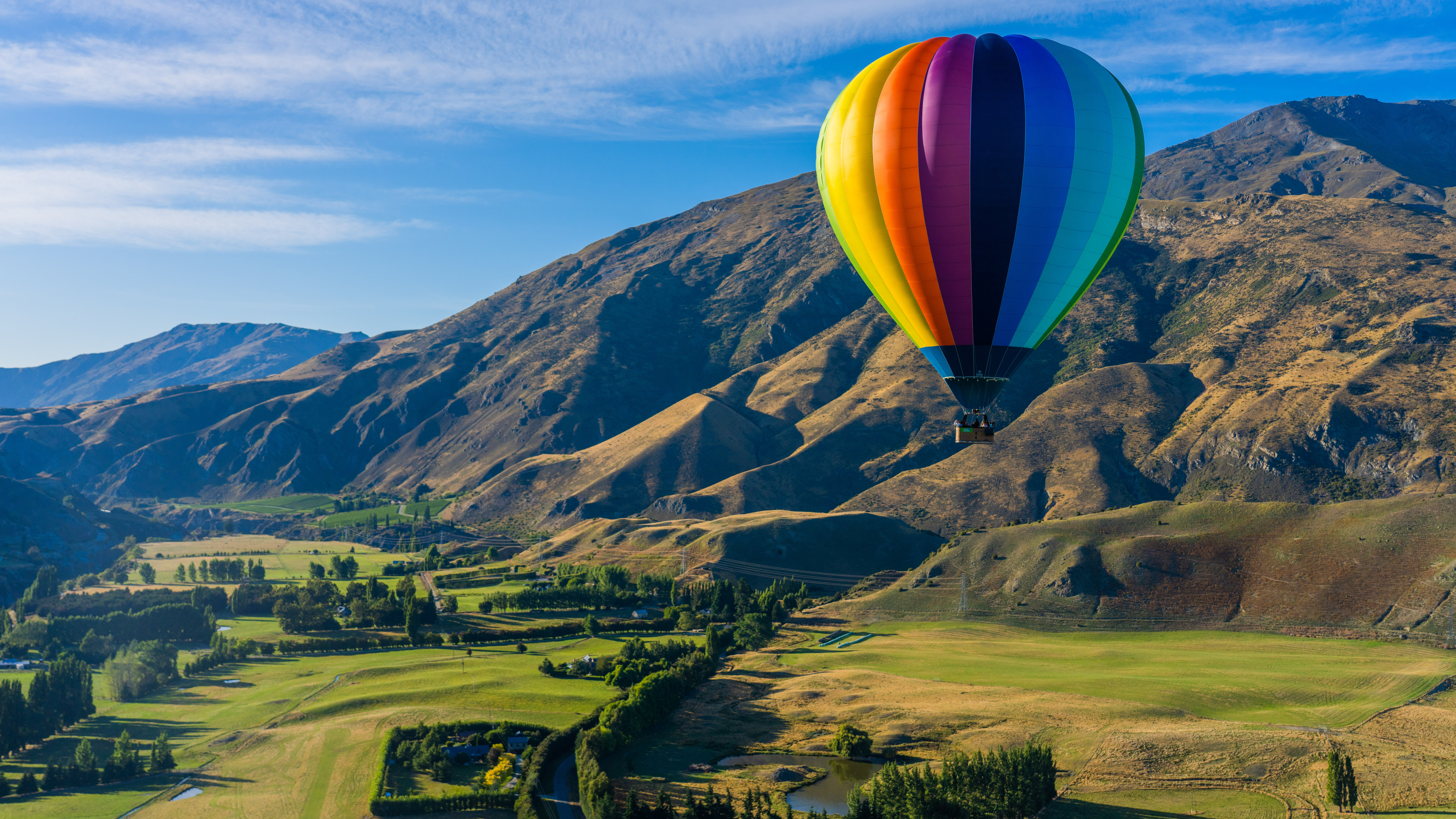 General 7680x4320 Trey Ratcliff photography New Zealand Queenstown balloon mountains landscape trees