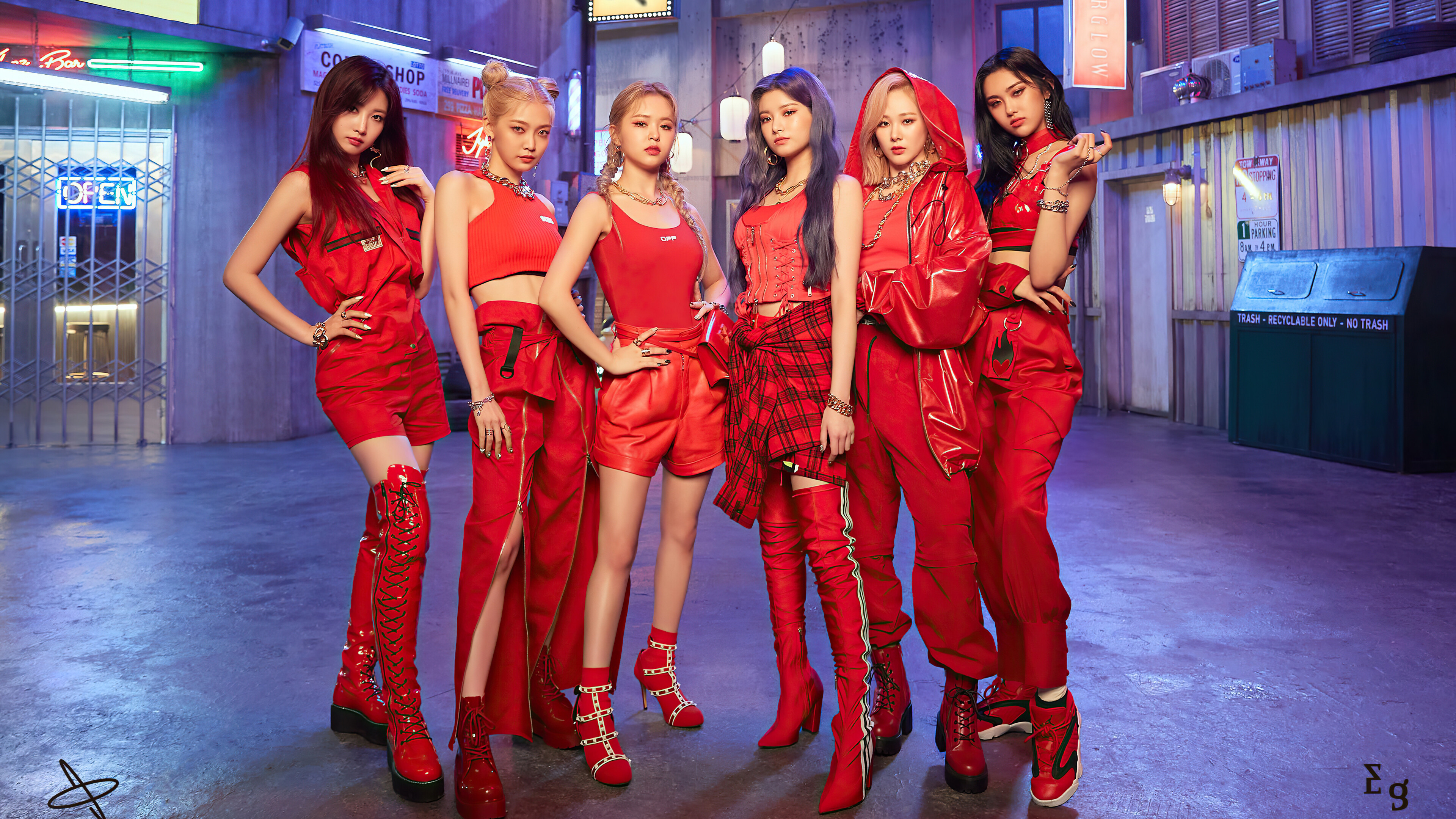 People 3840x2160 women singer K-pop EVERGLOW red clothing neon boots red boots urban