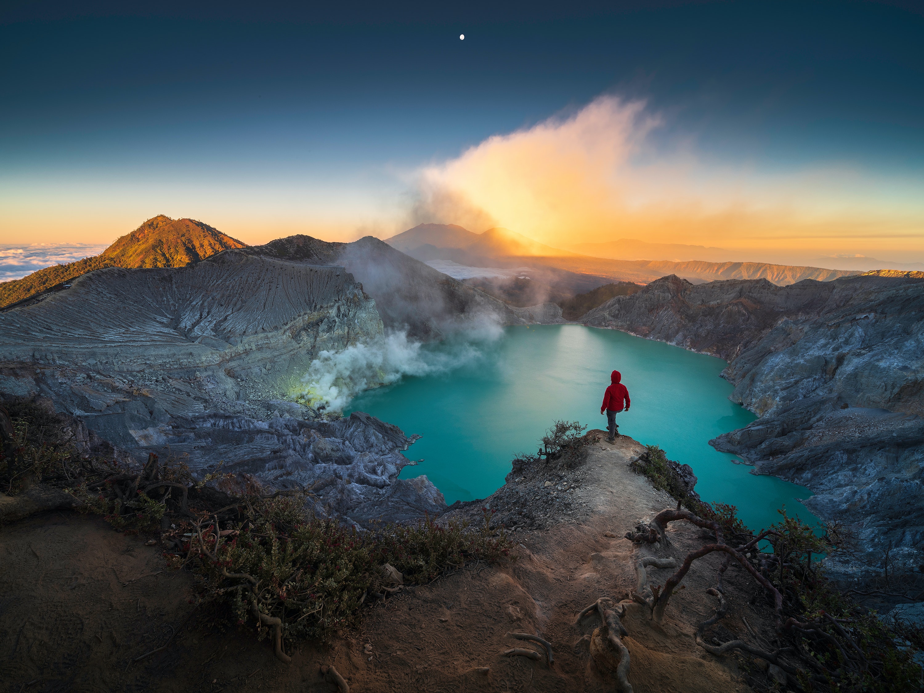 General 3000x2250 crater photography volcano lake sunrise Mount Ijen Indonesia mountains landscape nature