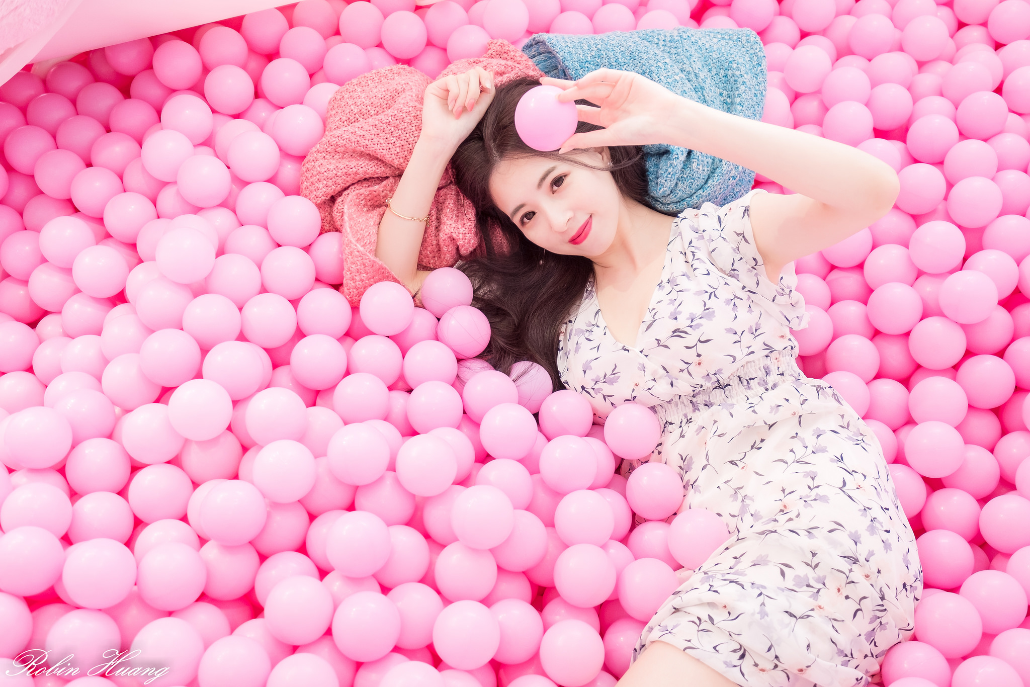 People 2048x1366 women model Asian brunette dress ball looking at viewer lying on back smiling ball pit