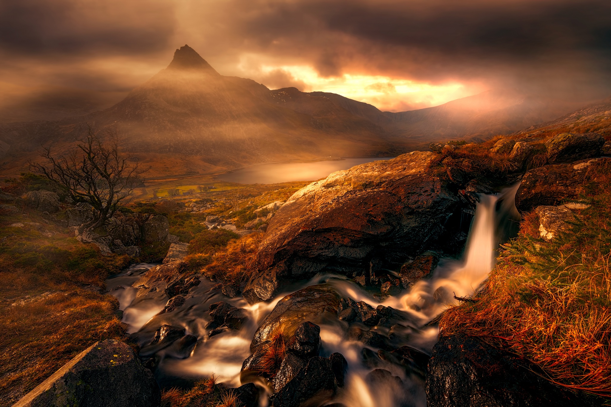 General 2048x1365 nature water mountains sky landscape low light