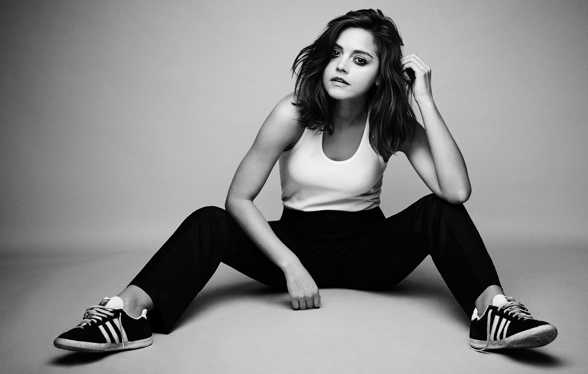 People 2250x1431 women actress long hair simple background on the floor monochrome sitting Jenna Louise Coleman