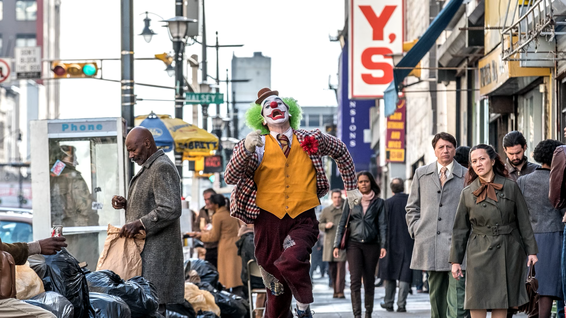 People 1920x1080 Joker Joker (2019 Movie) Arthur Fleck Joaquin Phoenix clown running DC Comics