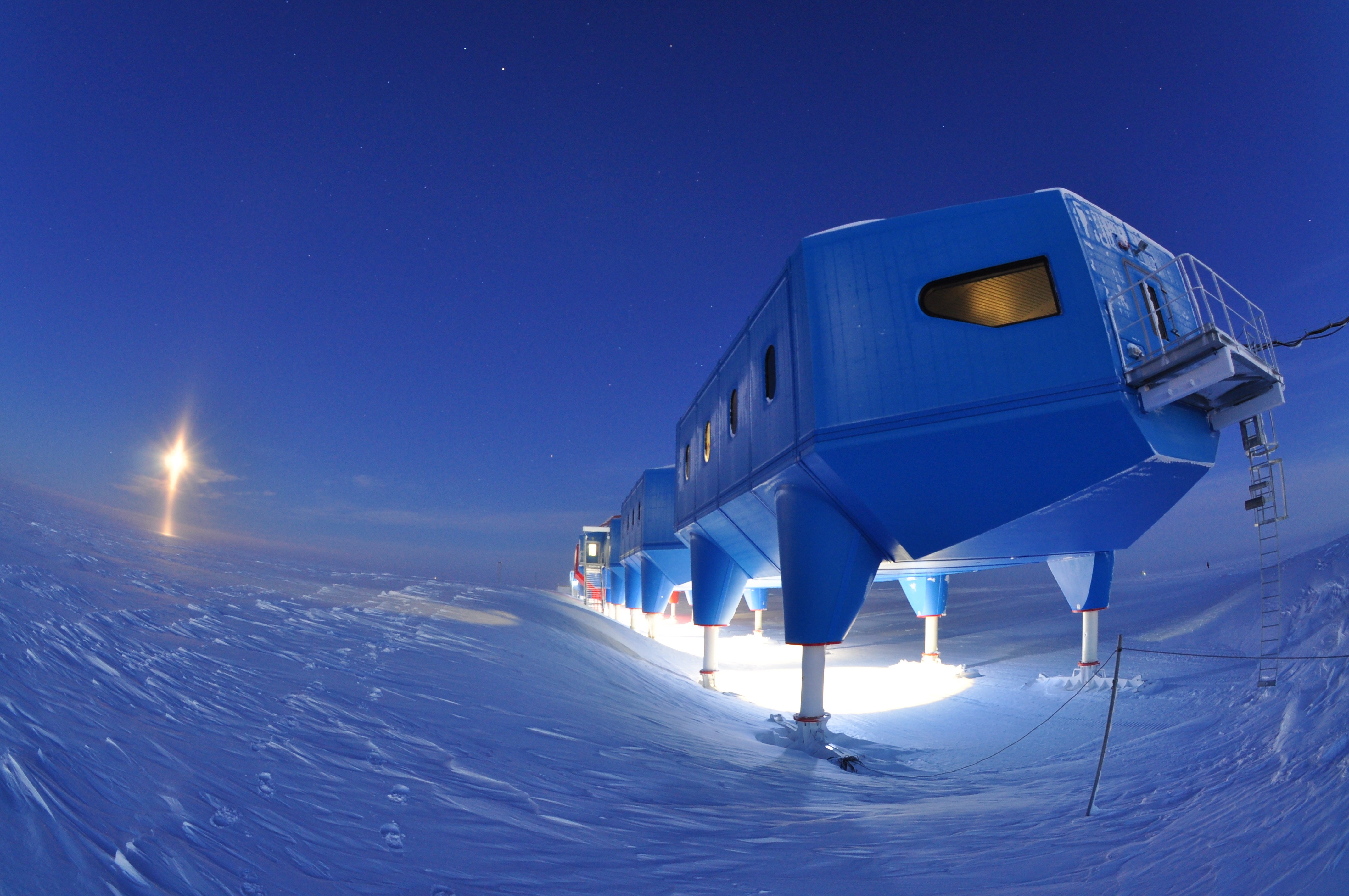 General 4288x2848 nature landscape Concordia Research Station Antarctica snow ice evening science technology laboratories building Moon moonlight clear sky fisheye lens lights