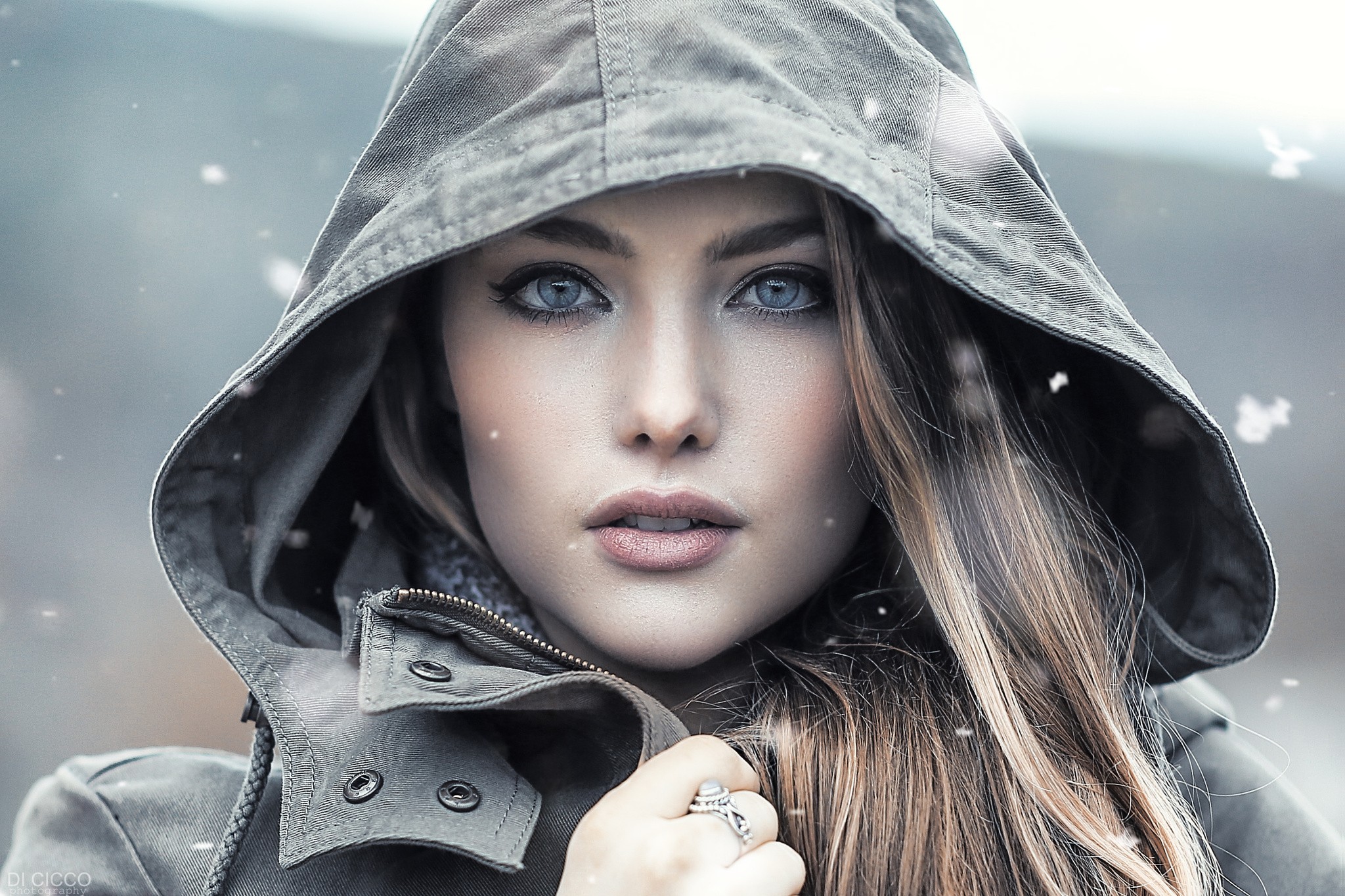 People 2048x1365 women blonde face portrait hoods Alessandro Di Cicco blue eyes jacket April Slough makeup lipstick looking at viewer model hooded jacket closeup