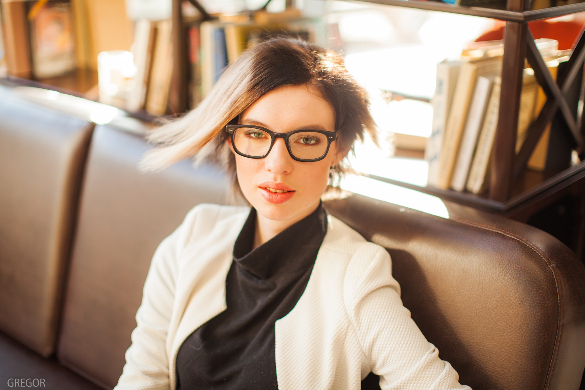 People 2048x1365 women glasses library women with glasses looking at viewer model brunette face portrait sitting couch