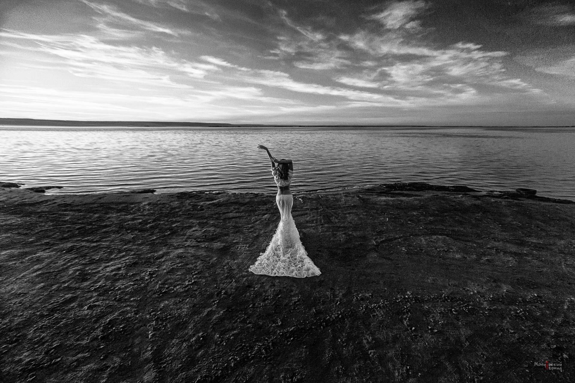 People 1920x1280 nature dark monochrome landscape women outdoors women