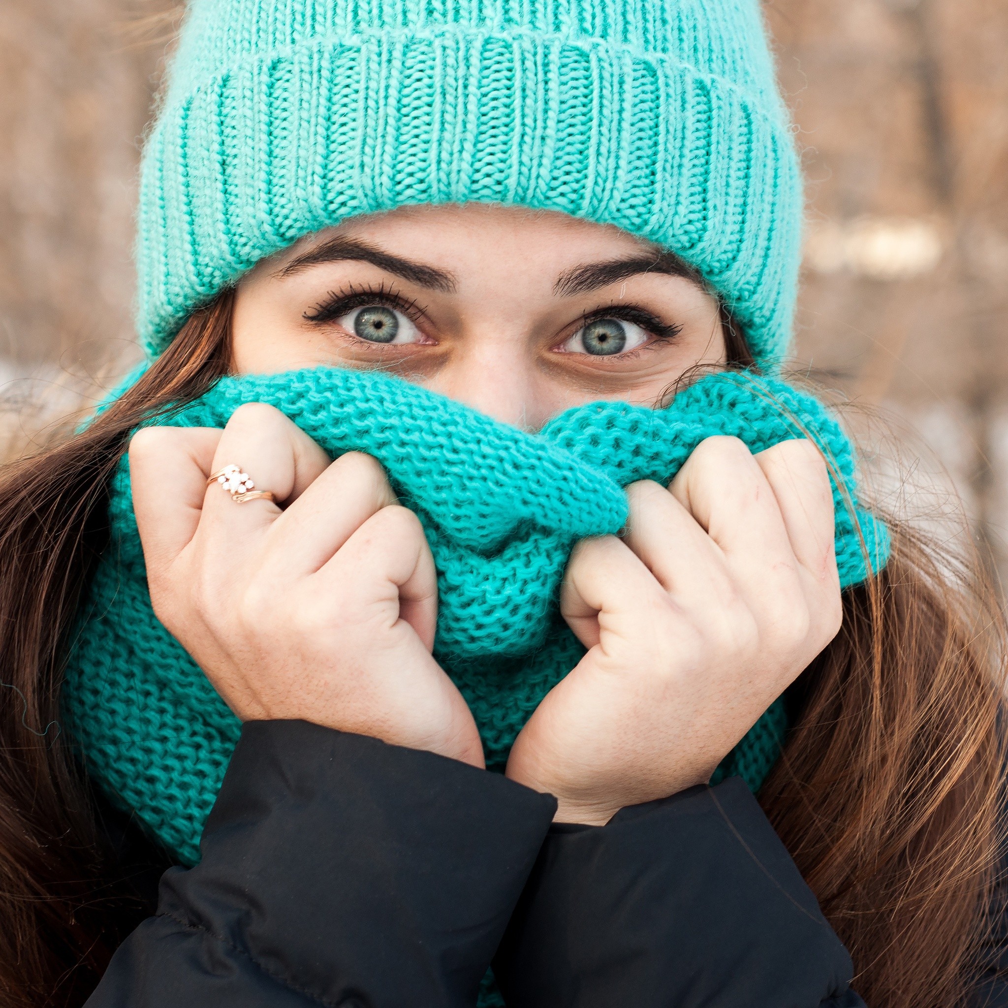 People 2048x2048 500px women photography face closeup scarf woolly hat hat women with hats eyes looking at viewer rings winter cold outdoors women outdoors long hair brunette model