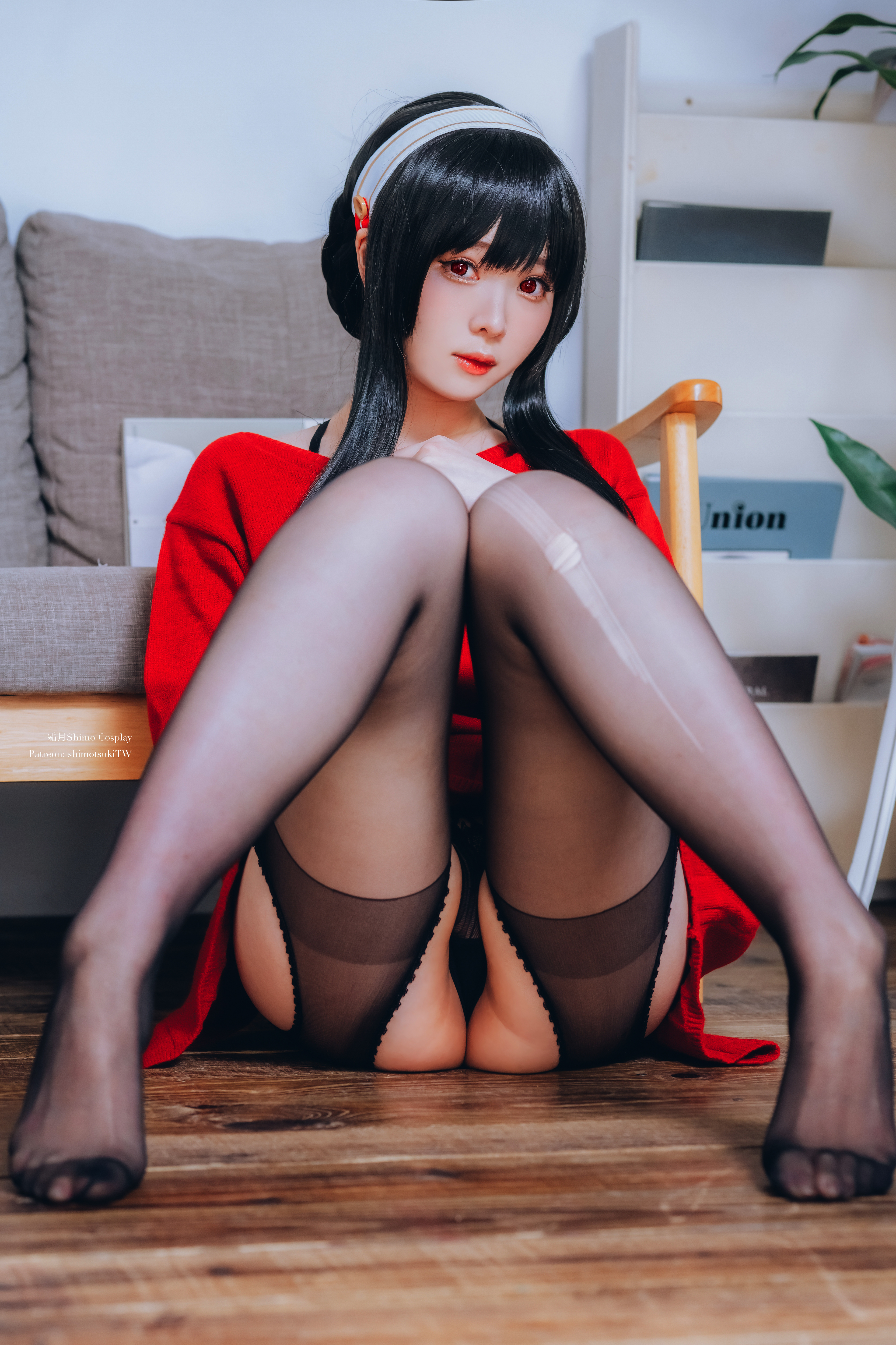 People 3840x5760 Shimo Cosplay women model Asian cosplay Yor Forger Spy x Family anime anime girls pantyhose crotchless panties lingerie women indoors ass upskirt M legs