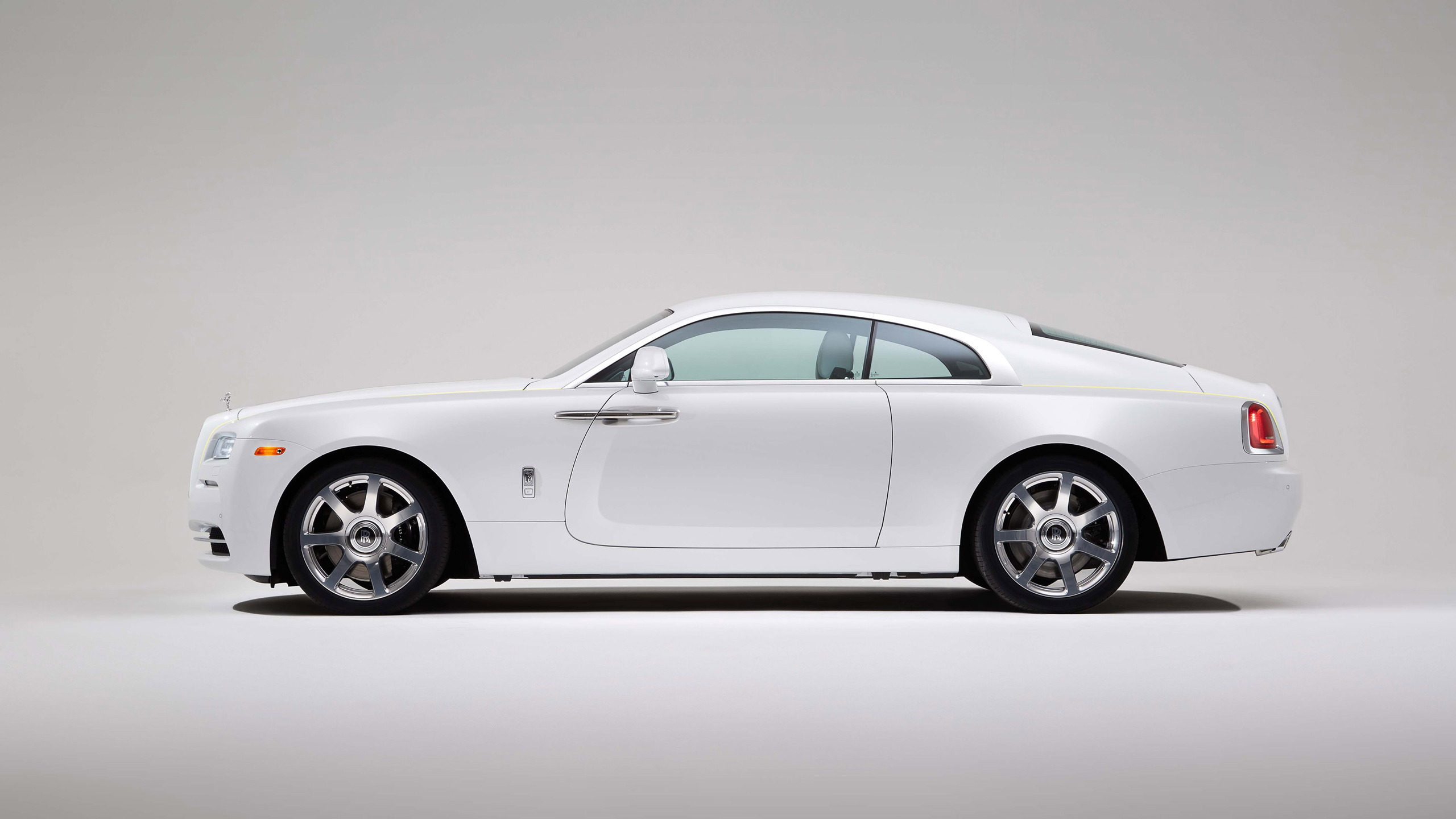 General 2560x1440 car Rolls-Royce luxury cars British cars white cars side view minimalism vehicle simple background