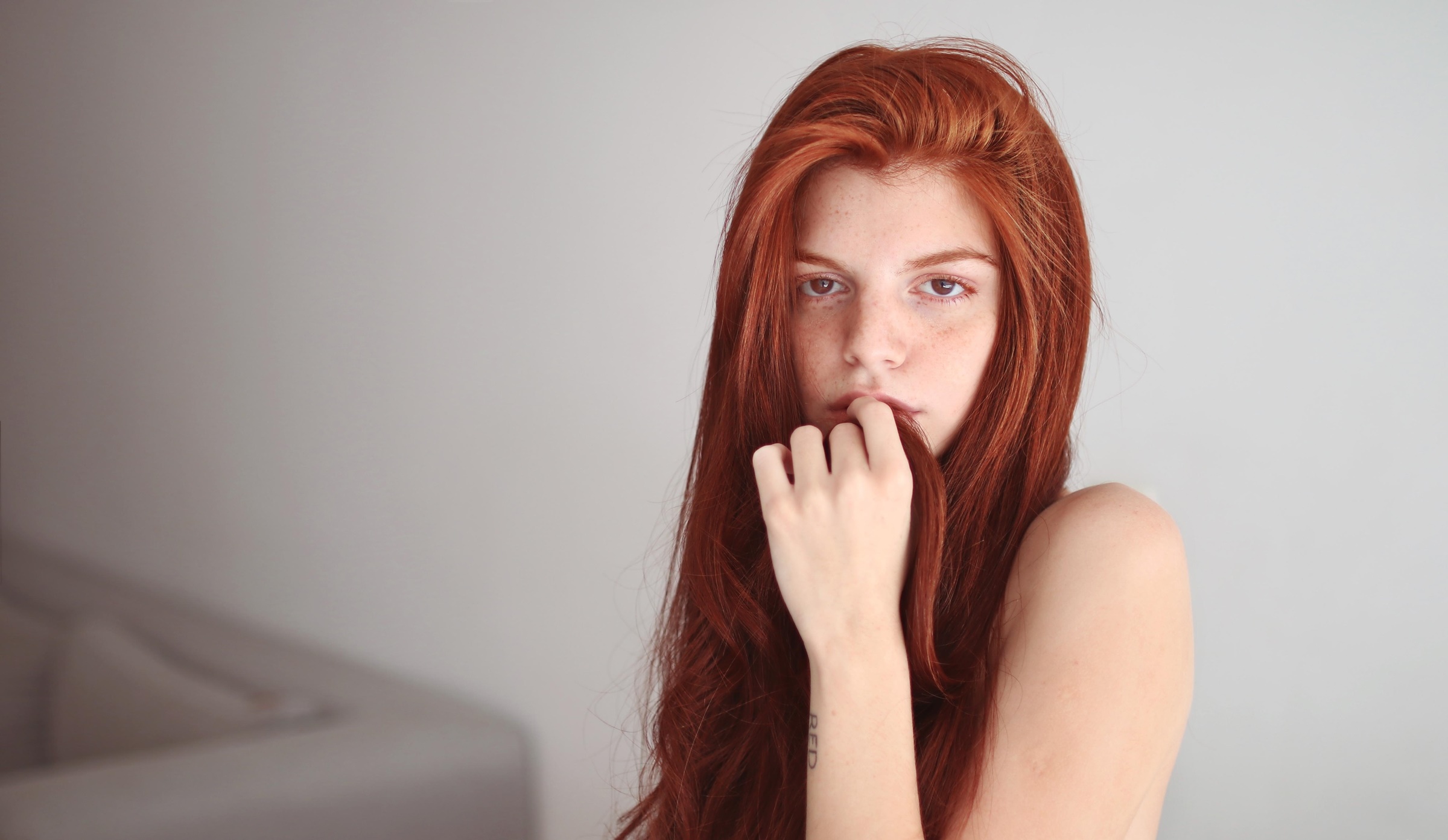 People 2400x1393 women model Suicide Girls redhead freckles