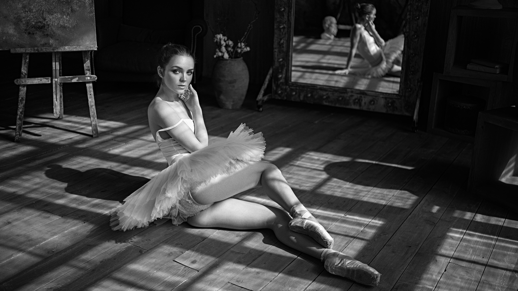 People 2000x1125 monochrome on the floor ballerina women model Ekaterina Sherzhukova Georgy Chernyadyev