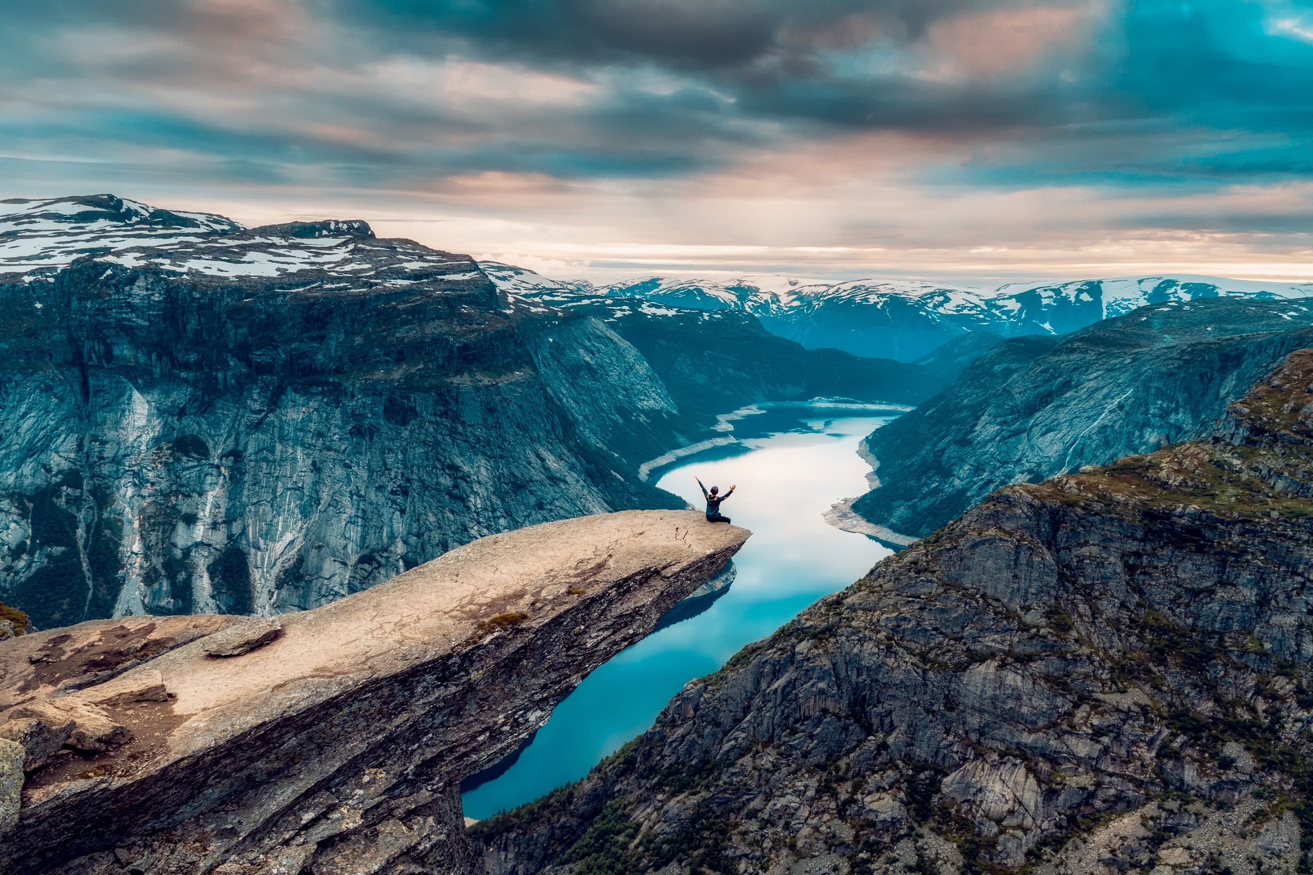 General 2560x1707 panorama landscape nature mountains Norway Trolltunga