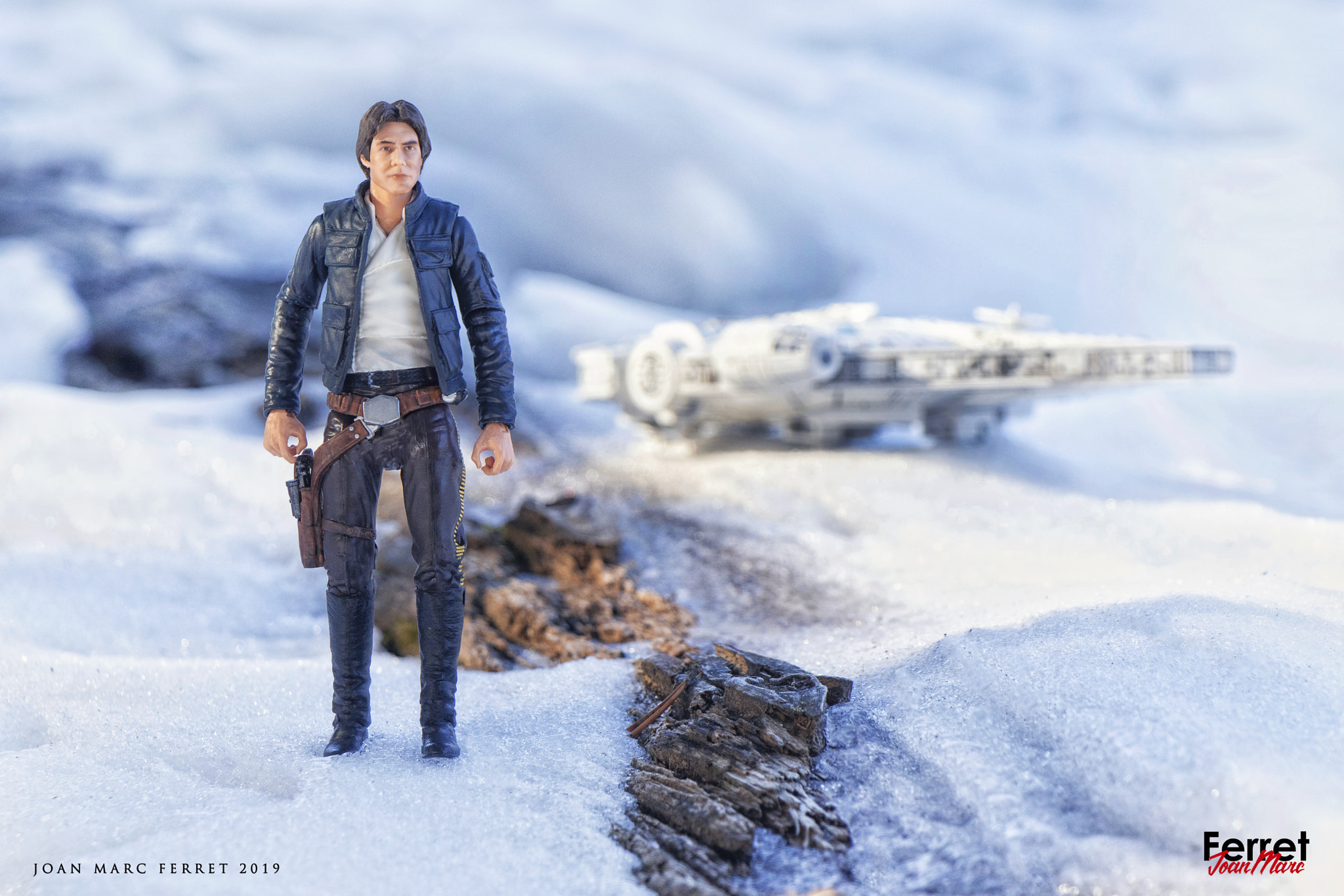 General 2048x1365 toys 500px Han Solo Millennium Falcon Star Wars Ships Star Wars Heroes action figures movie characters closeup watermarked 2019 (year)