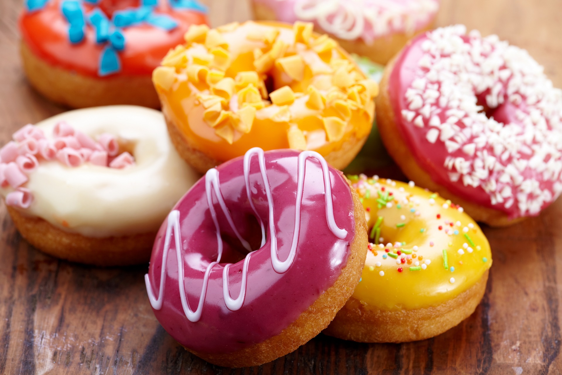General 1920x1280 donut food closeup depth of field wooden surface colorful sweets