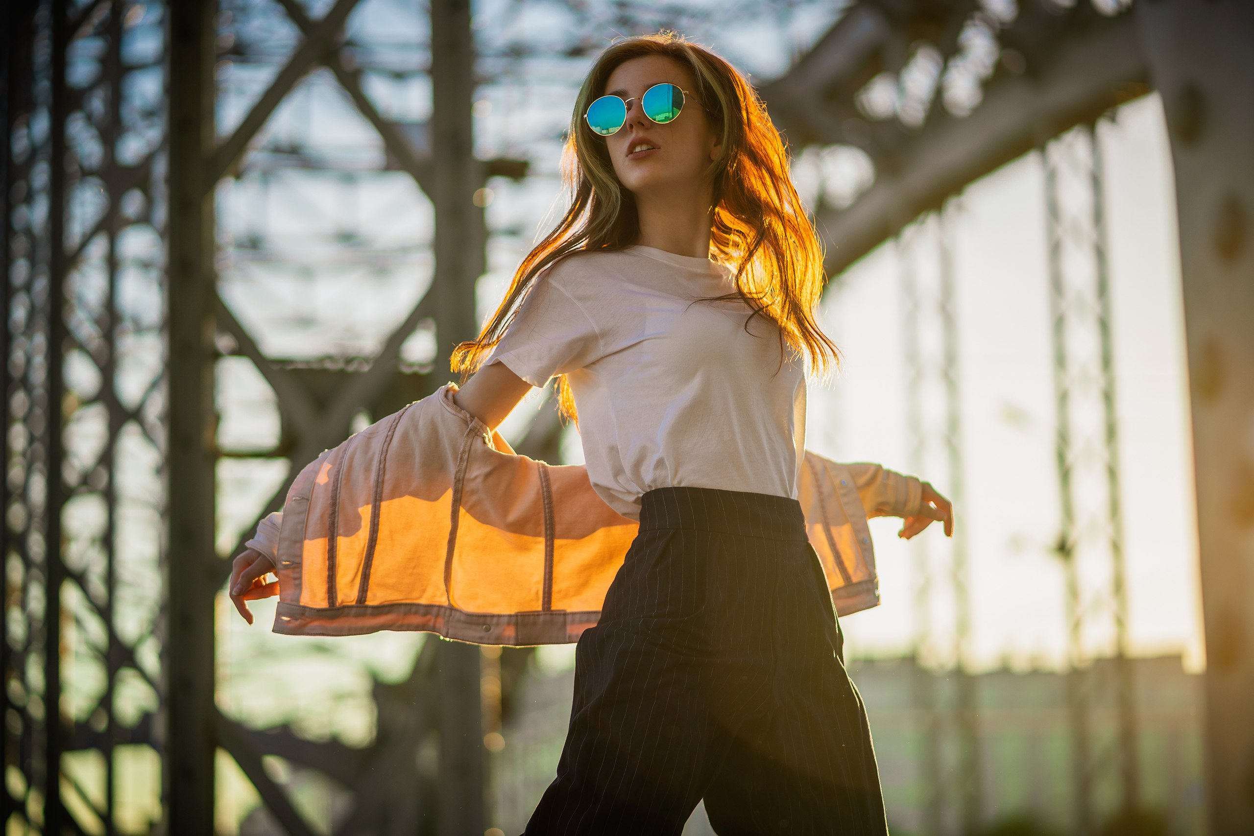 People 2560x1707 women model blonde women with shades sunglasses portrait depth of field T-shirt pants jacket lens flare sunset outdoors women outdoors