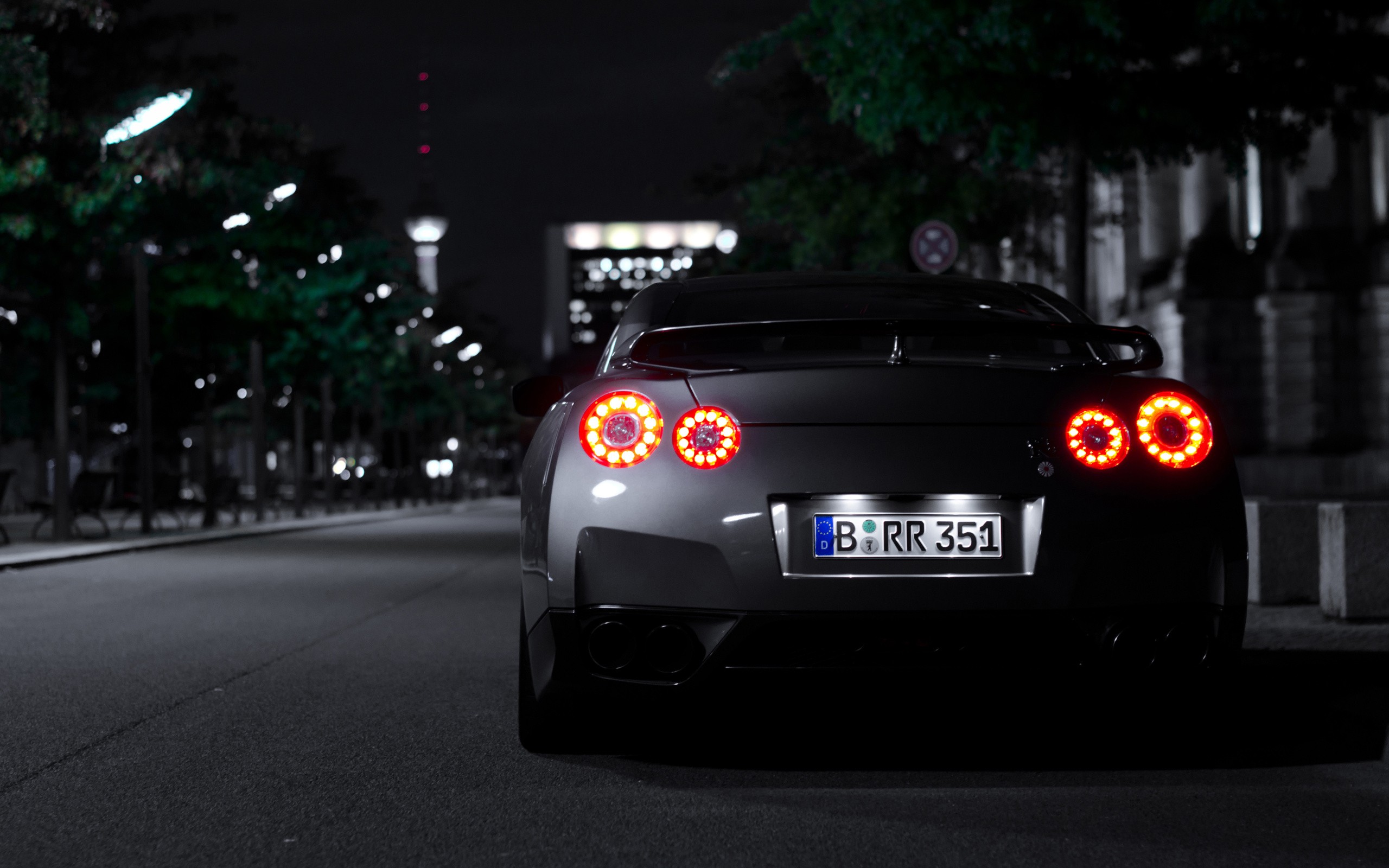 General 2560x1600 car Nissan Nissan GT-R licence plates taillights night