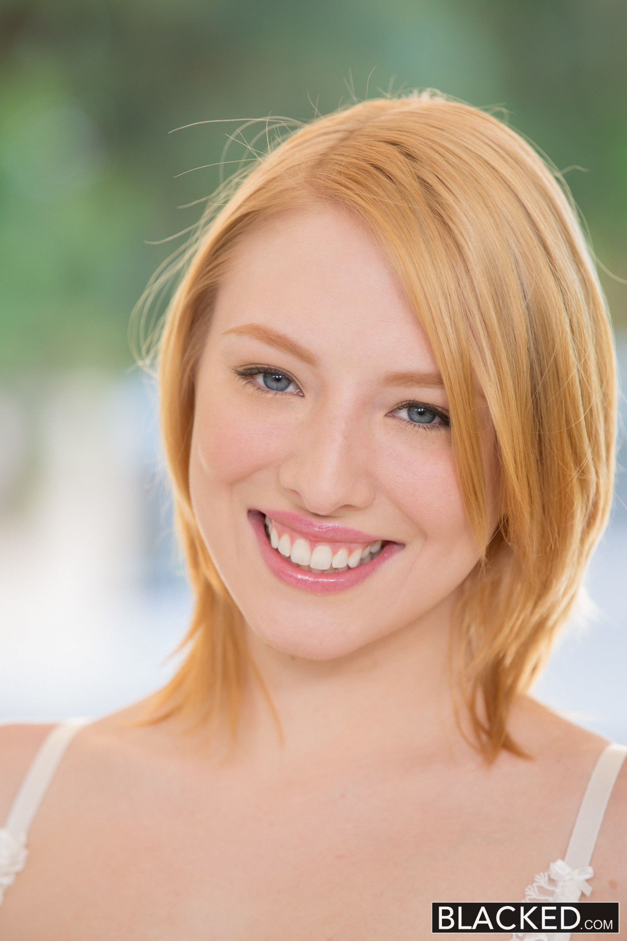 People 2000x3000 Trillium redhead smiling model pornstar Blacked women face portrait blue eyes American women