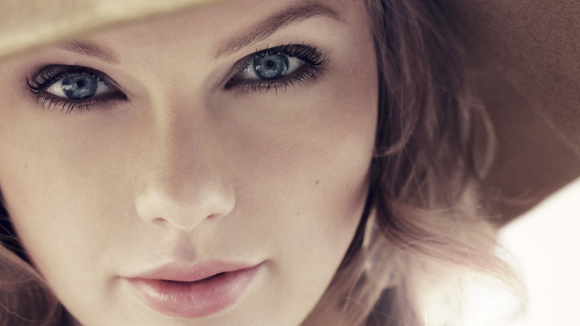 People 1920x1080 Taylor Swift women singer blonde blue eyes face closeup