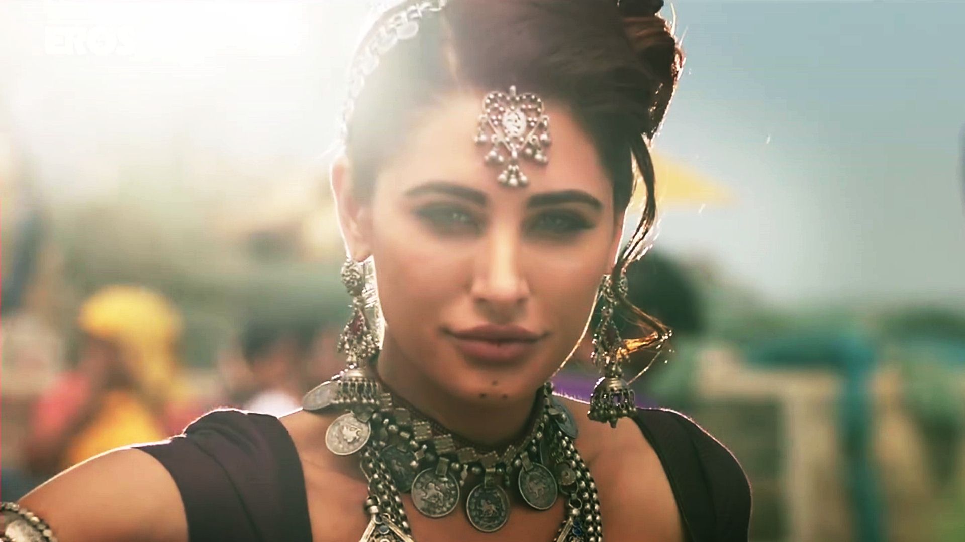 Nargis Fakhri American Women American Model Women Model Actress Brunette Face Makeup 1049