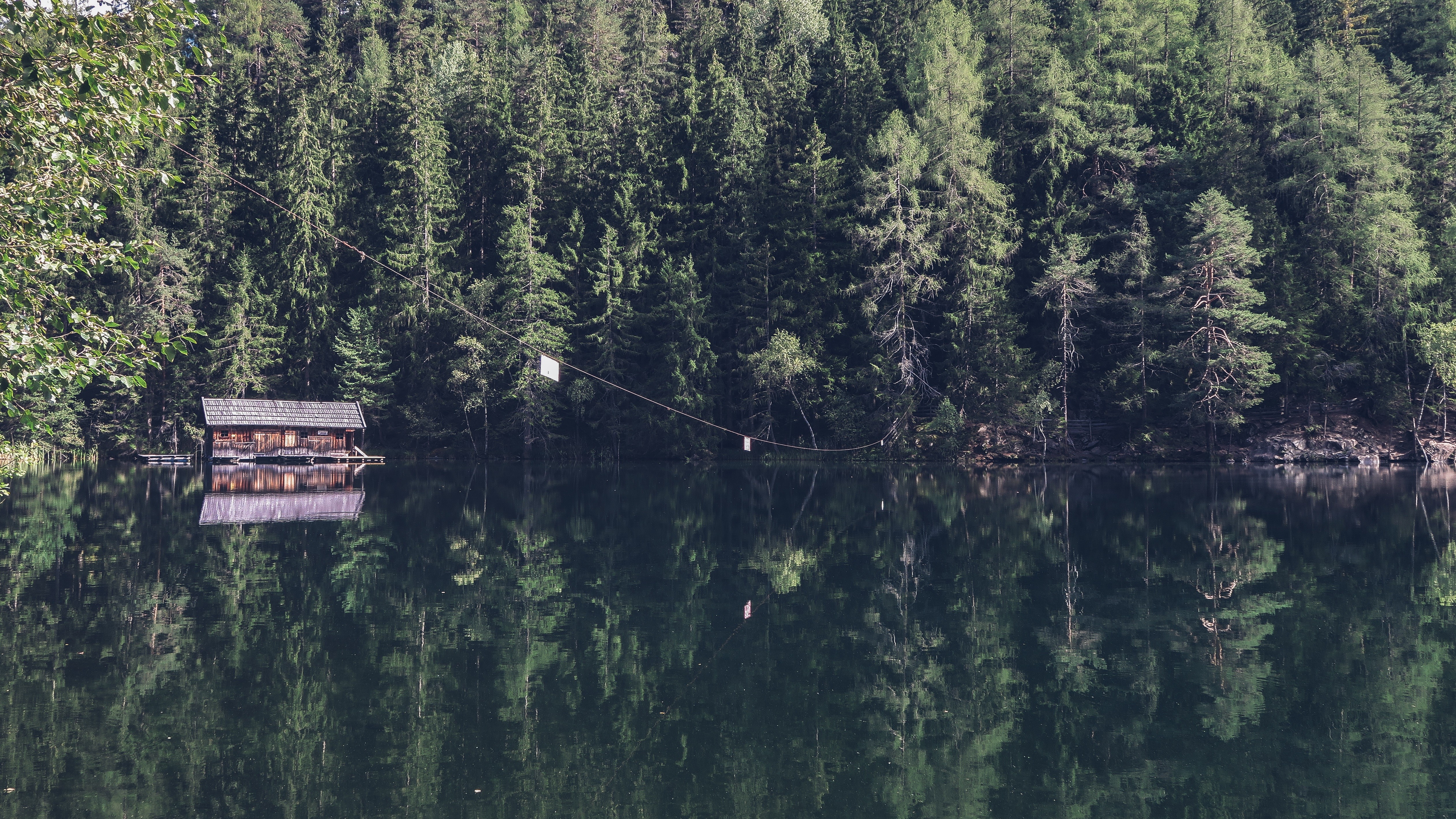 General 5047x2839 nature water trees house cabin reflection