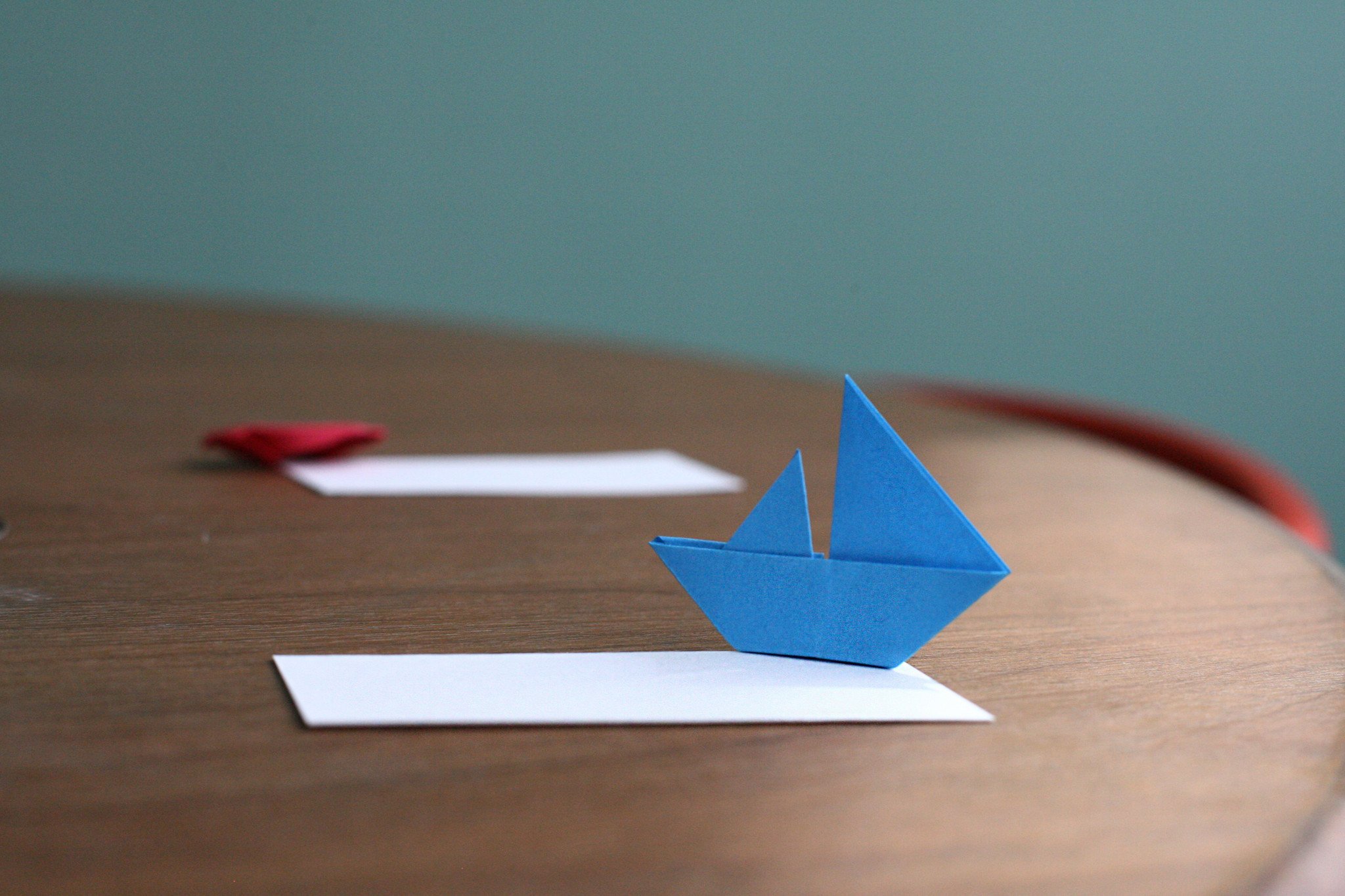 General 2048x1365 origami paper minimalism sailing ship macro table depth of field ship