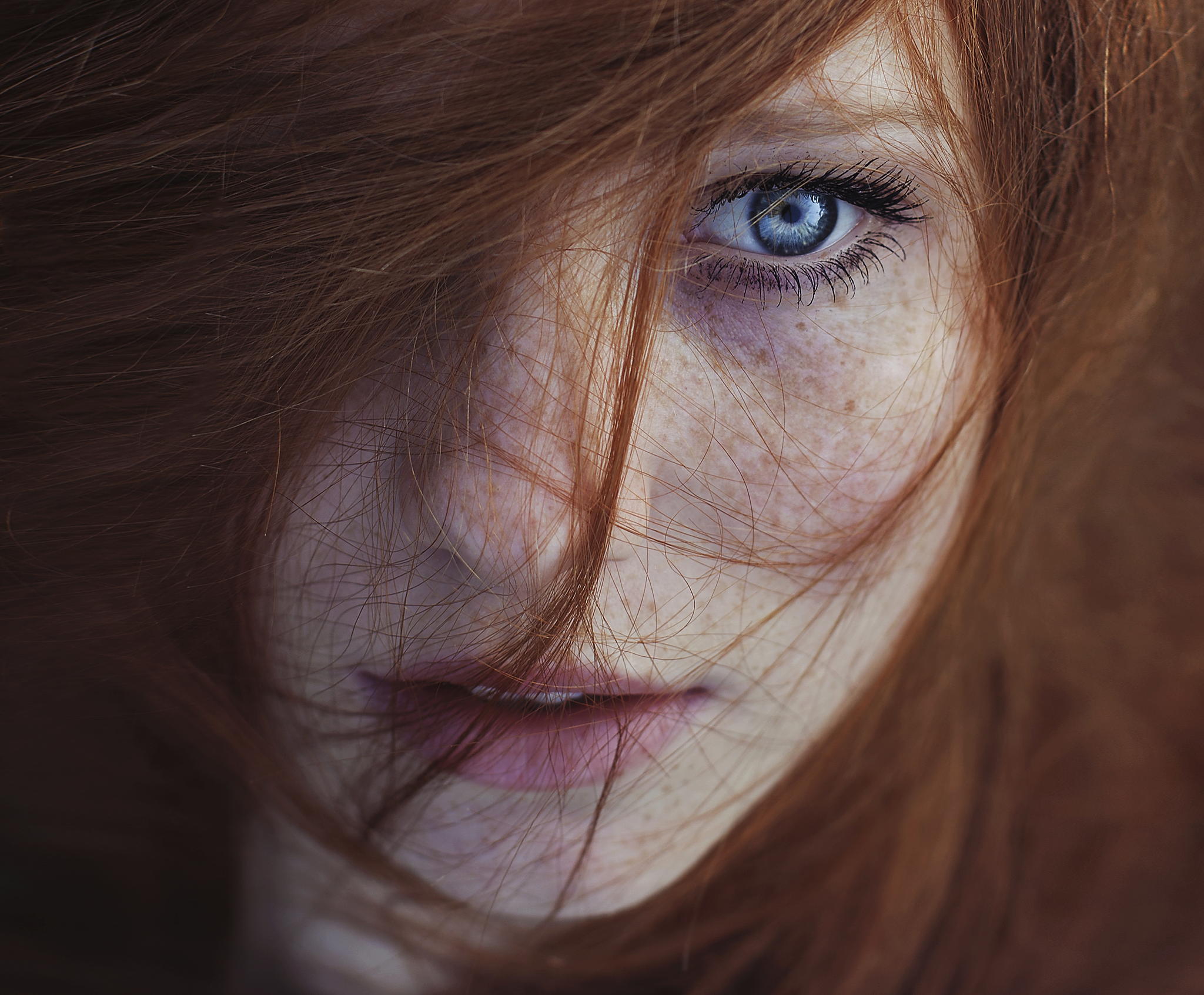 People 2048x1692 women redhead blue eyes freckles